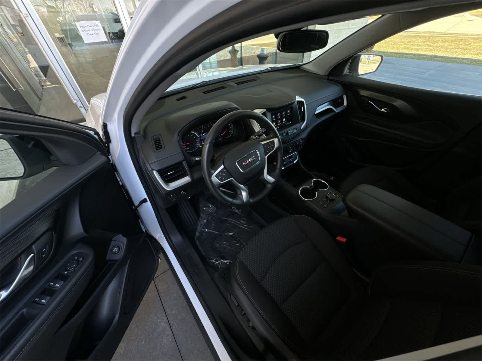 Thumbnail: 2024 GMC Terrain - 10