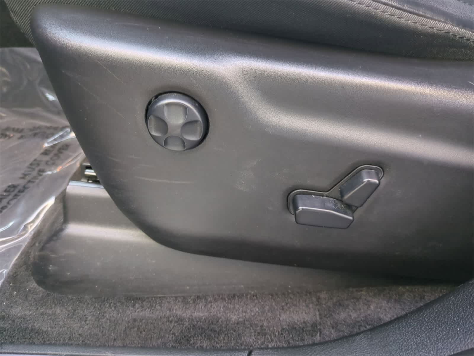 Thumbnail: 2018 Jeep Grand Cherokee - 17