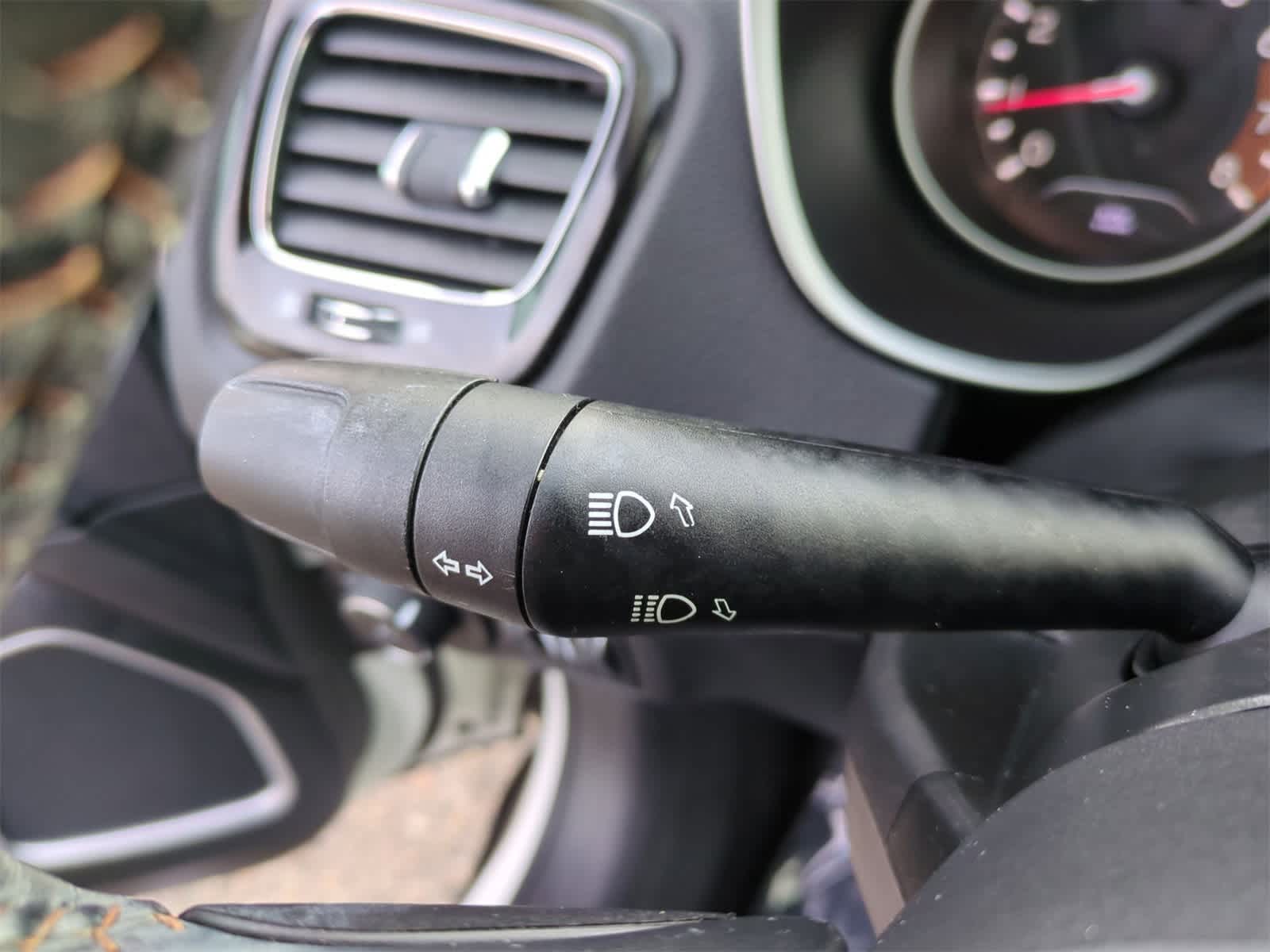 Thumbnail: 2018 Jeep Compass - 26