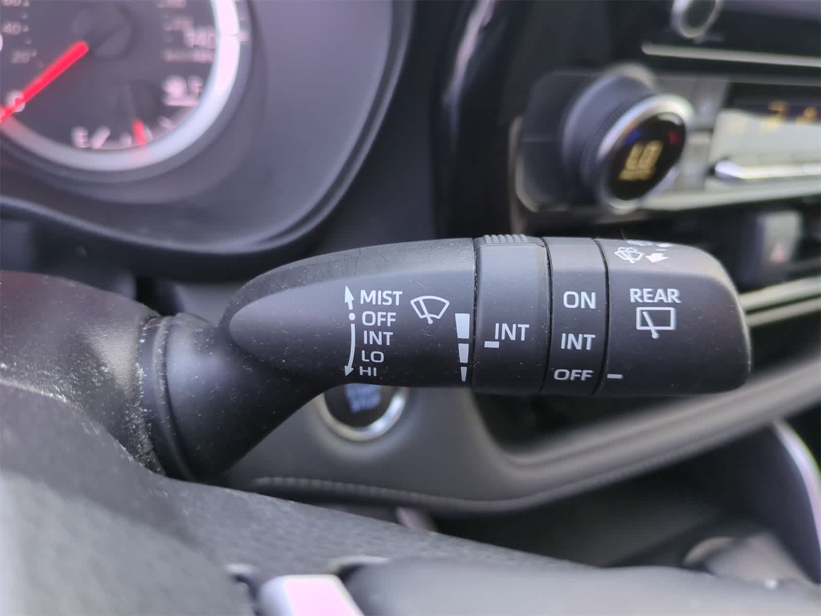 Thumbnail: 2022 Toyota Highlander - 25