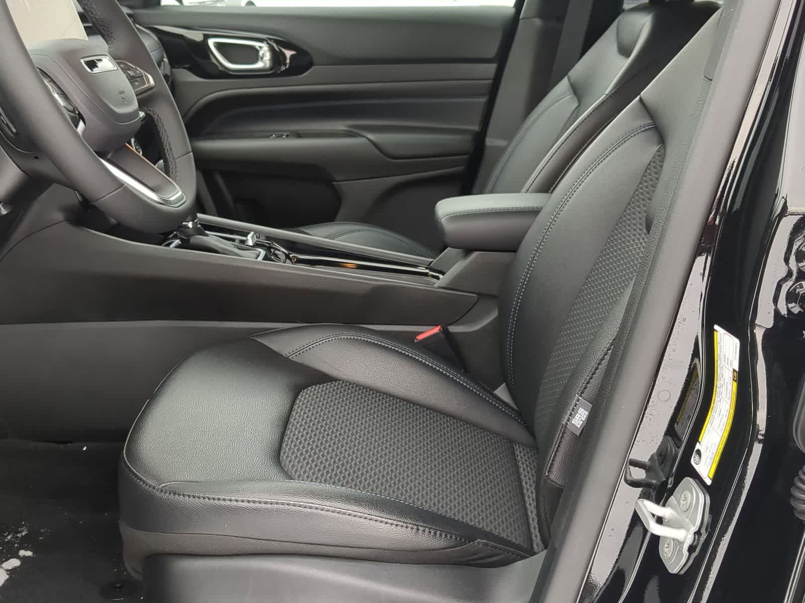 Thumbnail: 2026 Jeep Compass - 23