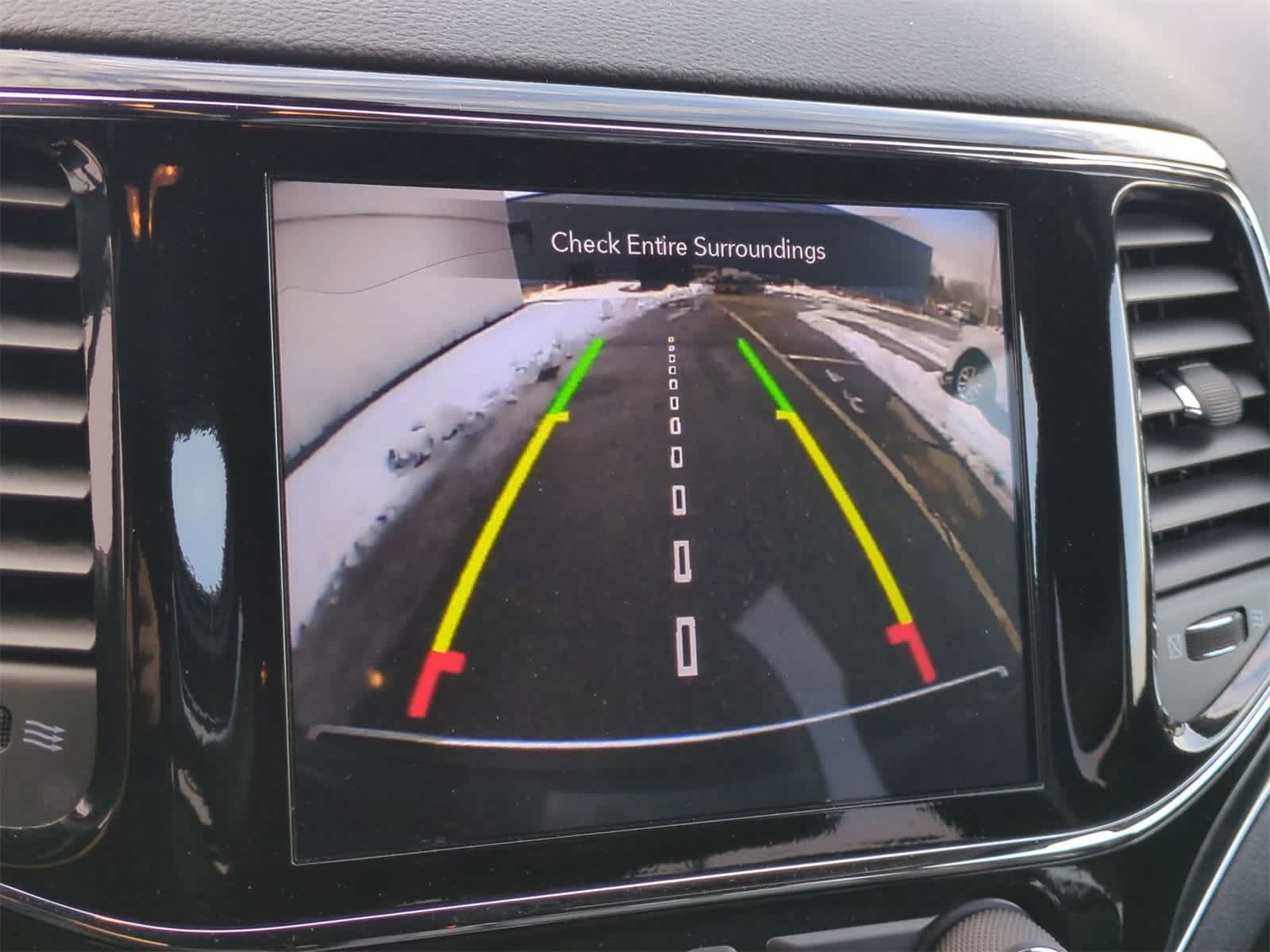 Thumbnail: 2019 Jeep Grand Cherokee - 29