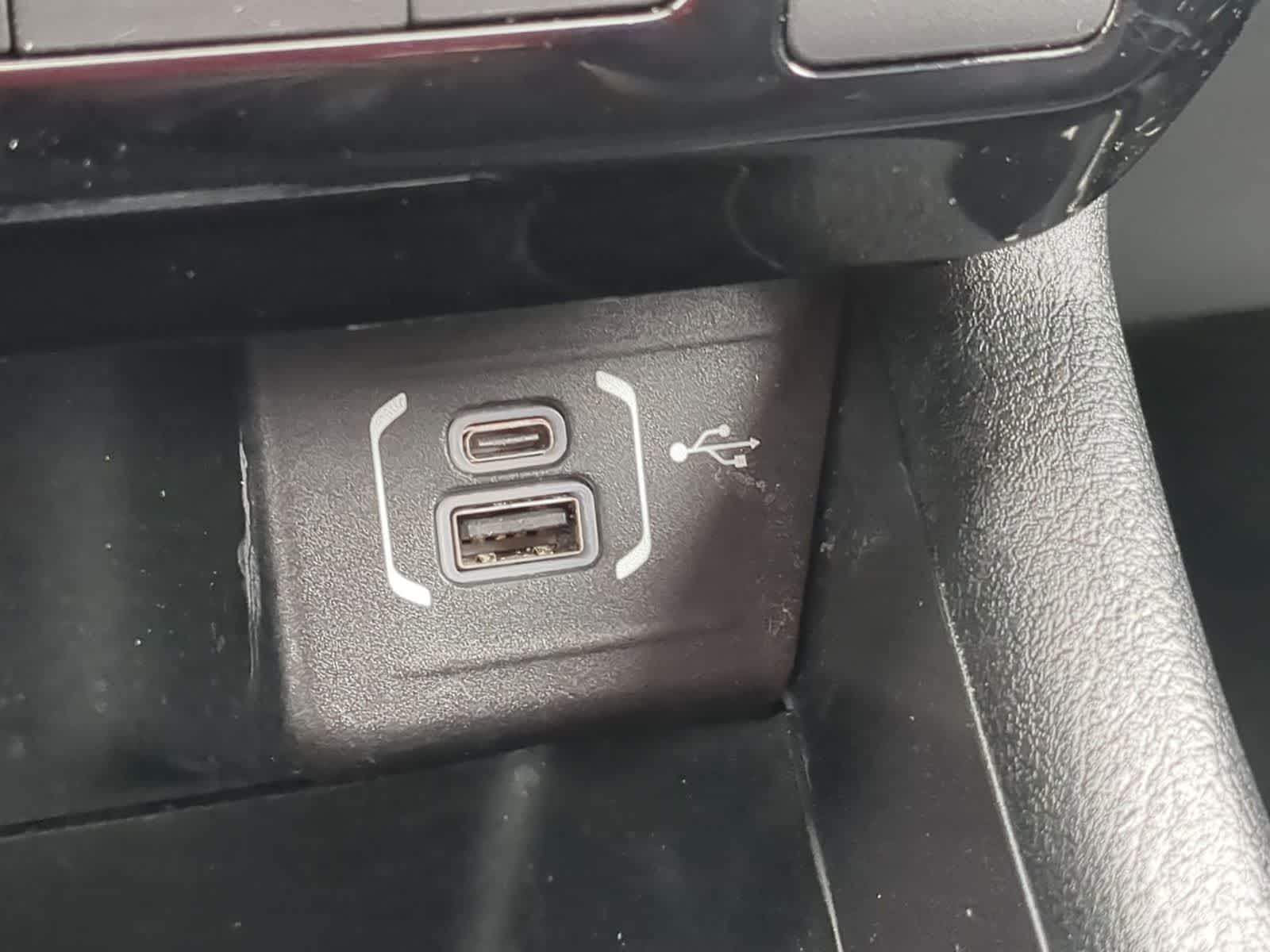 Thumbnail: 2022 Jeep Compass - 28