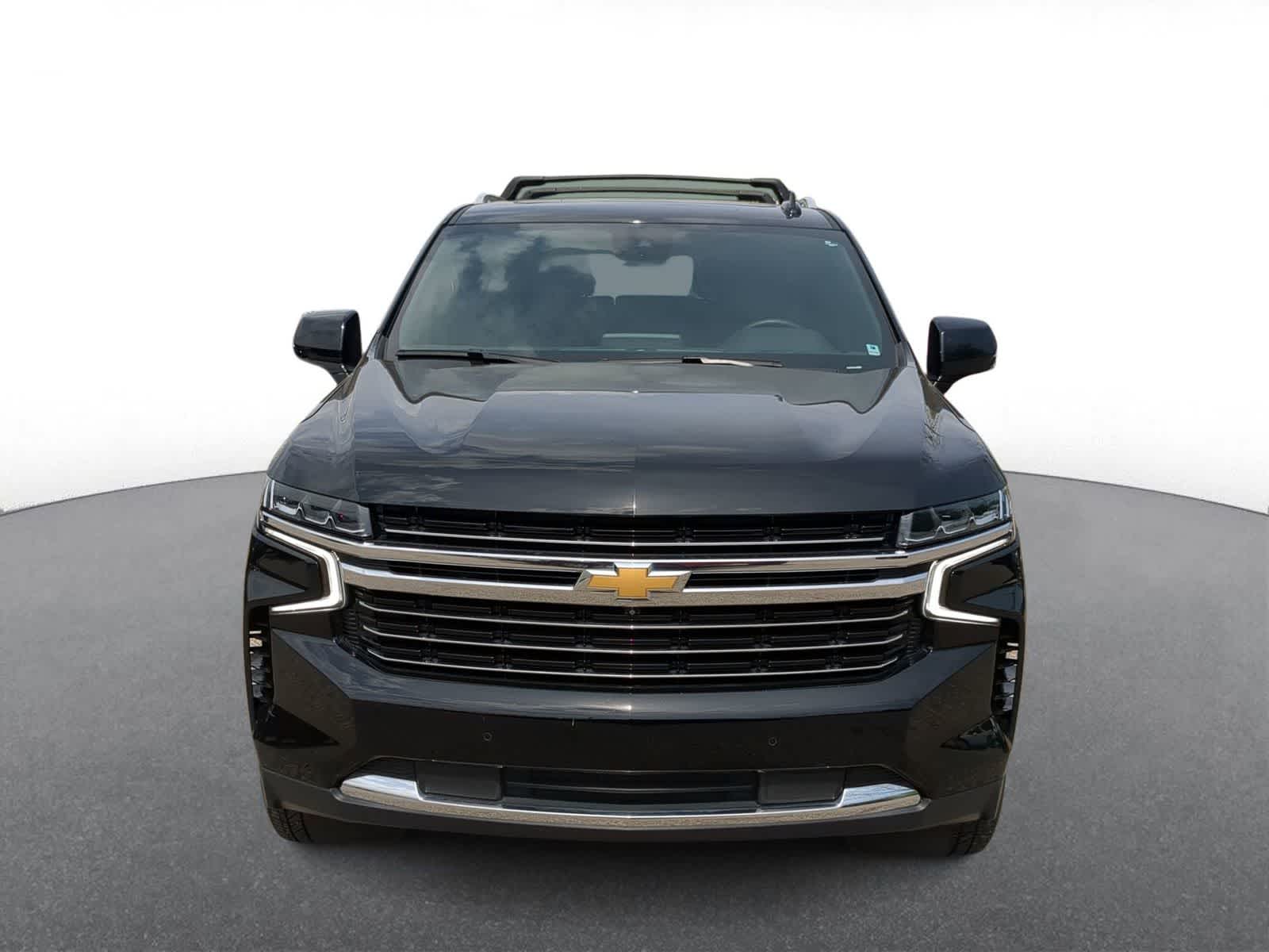Thumbnail: 2024 Chevrolet Suburban - 3