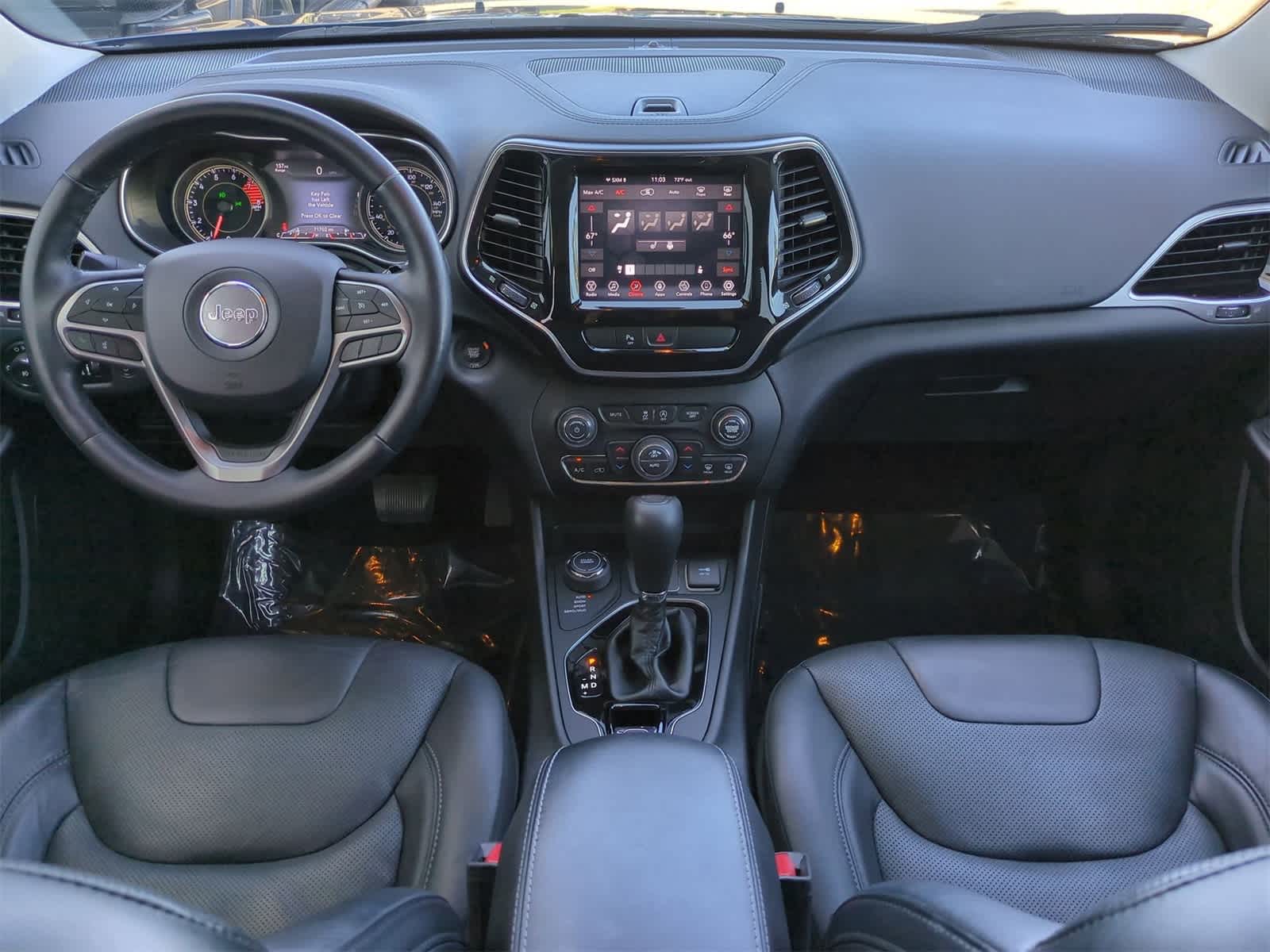 Thumbnail: 2019 Jeep Cherokee - 15