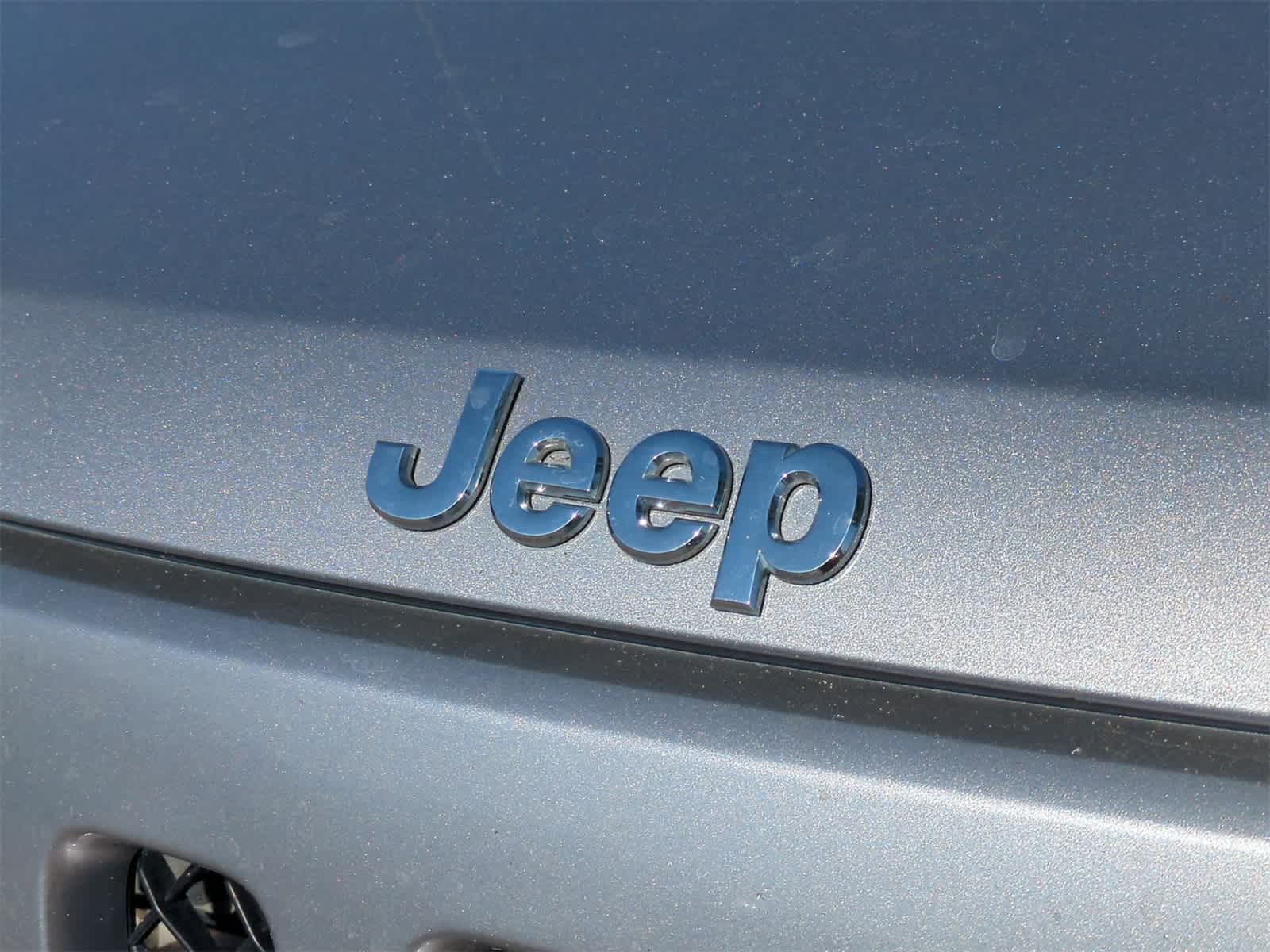 Thumbnail: 2016 Jeep Patriot - 11