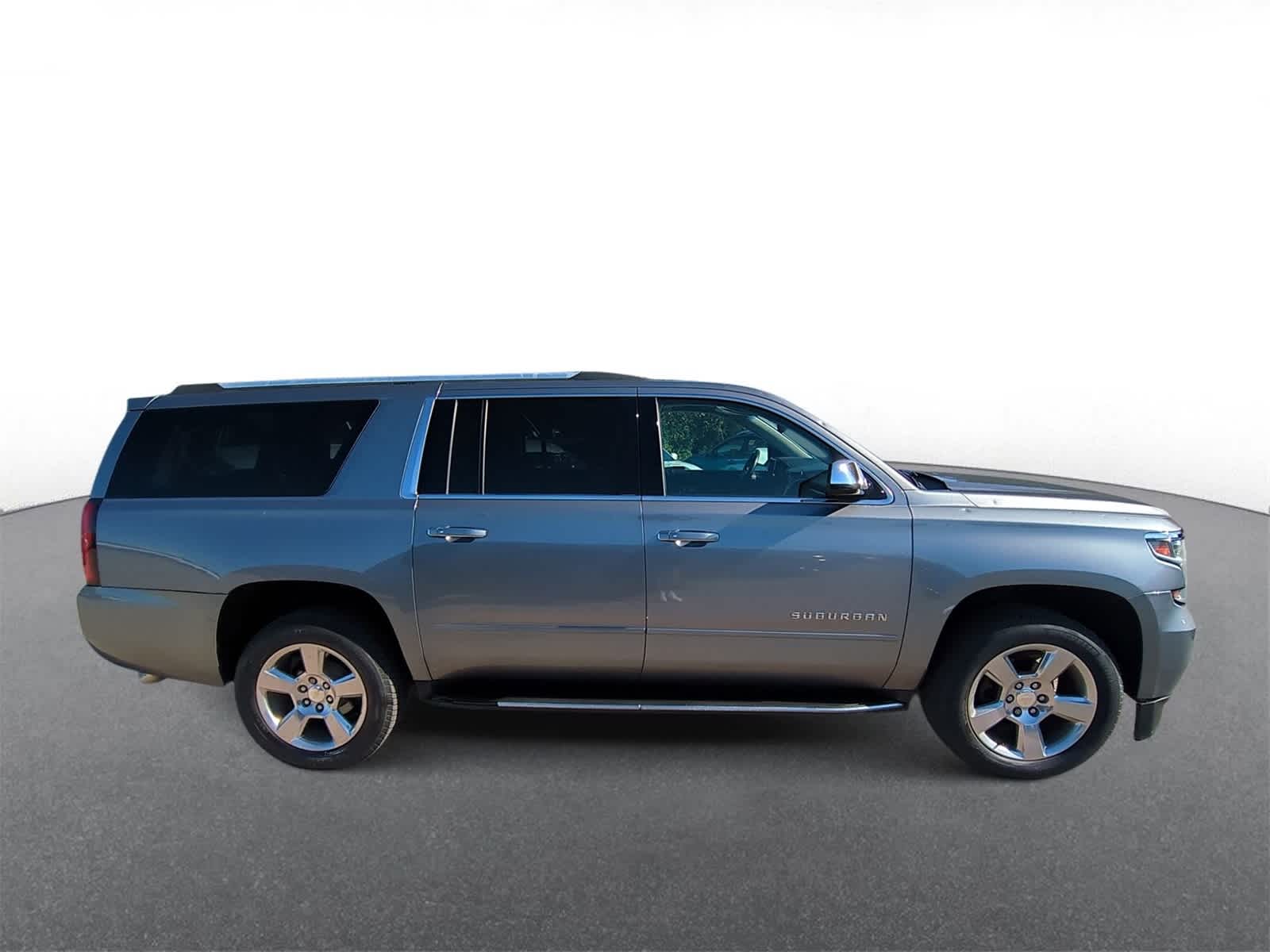 Thumbnail: 2020 Chevrolet Suburban - 9