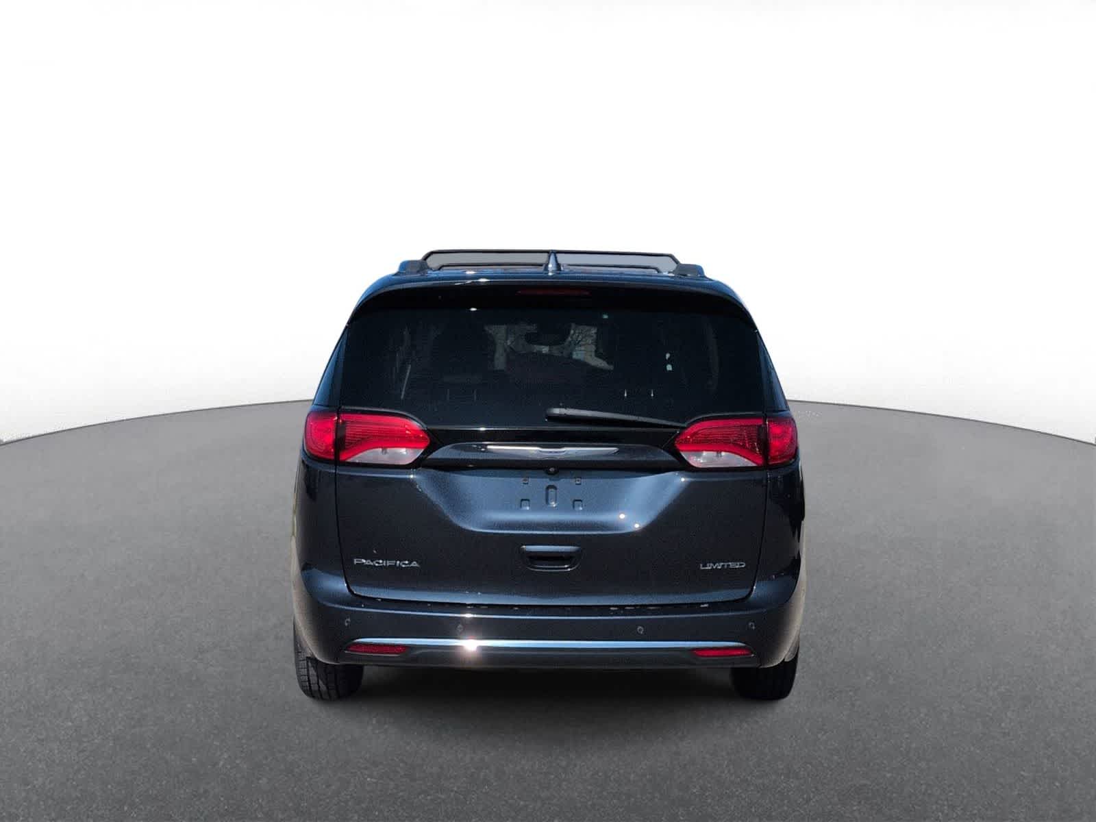 Thumbnail: 2020 Chrysler Pacifica - 7