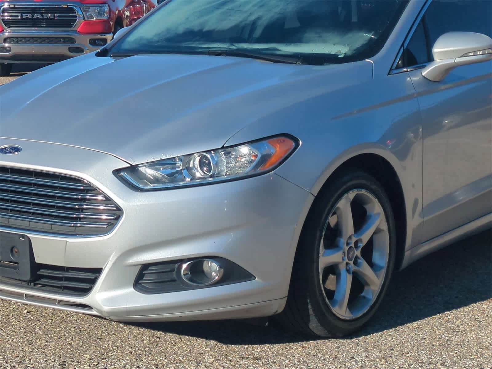 Thumbnail: 2016 Ford Fusion - 11