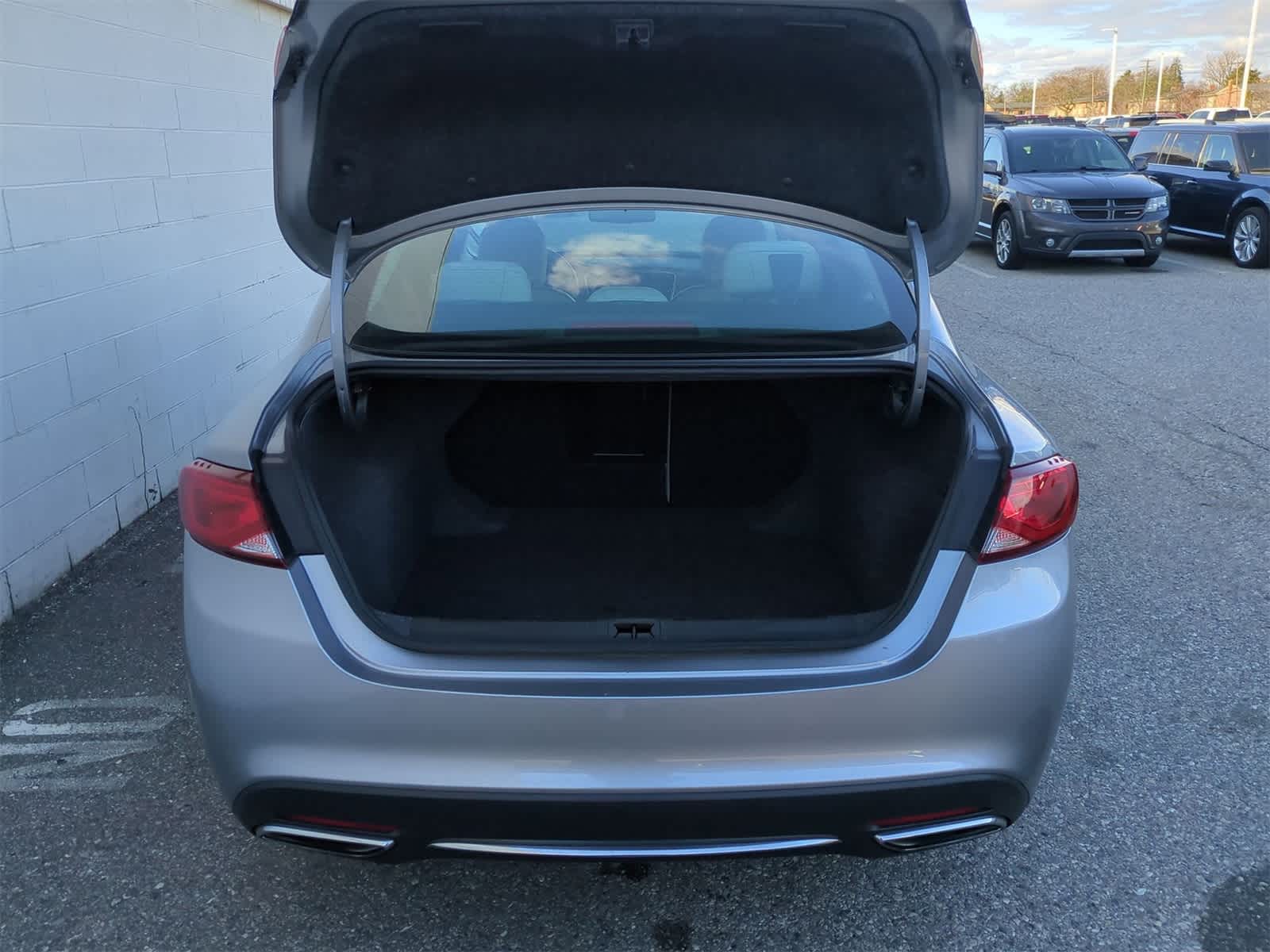 Thumbnail: 2015 Chrysler 200 - 33