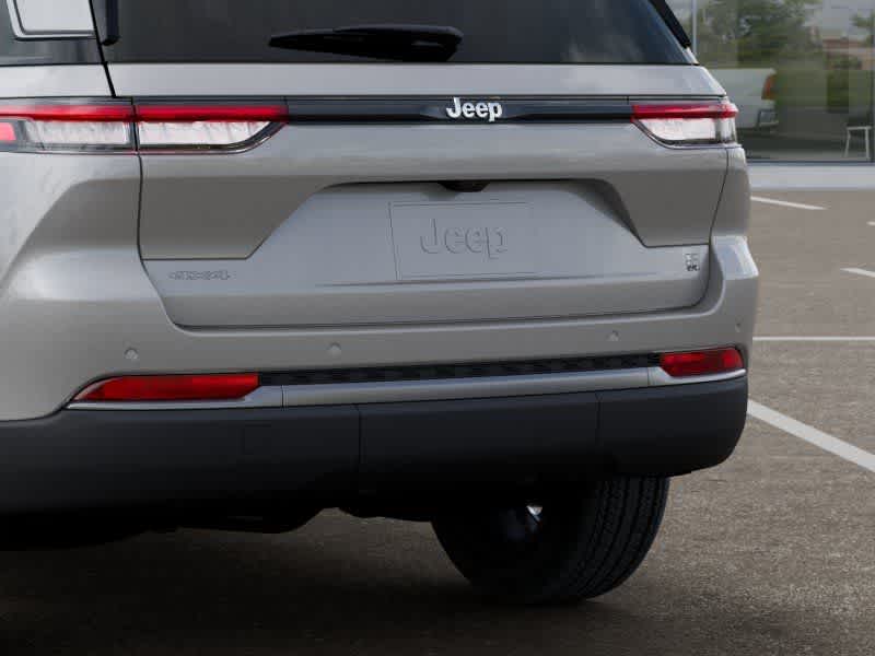 Thumbnail: 2026 Jeep Grand Cherokee - 13
