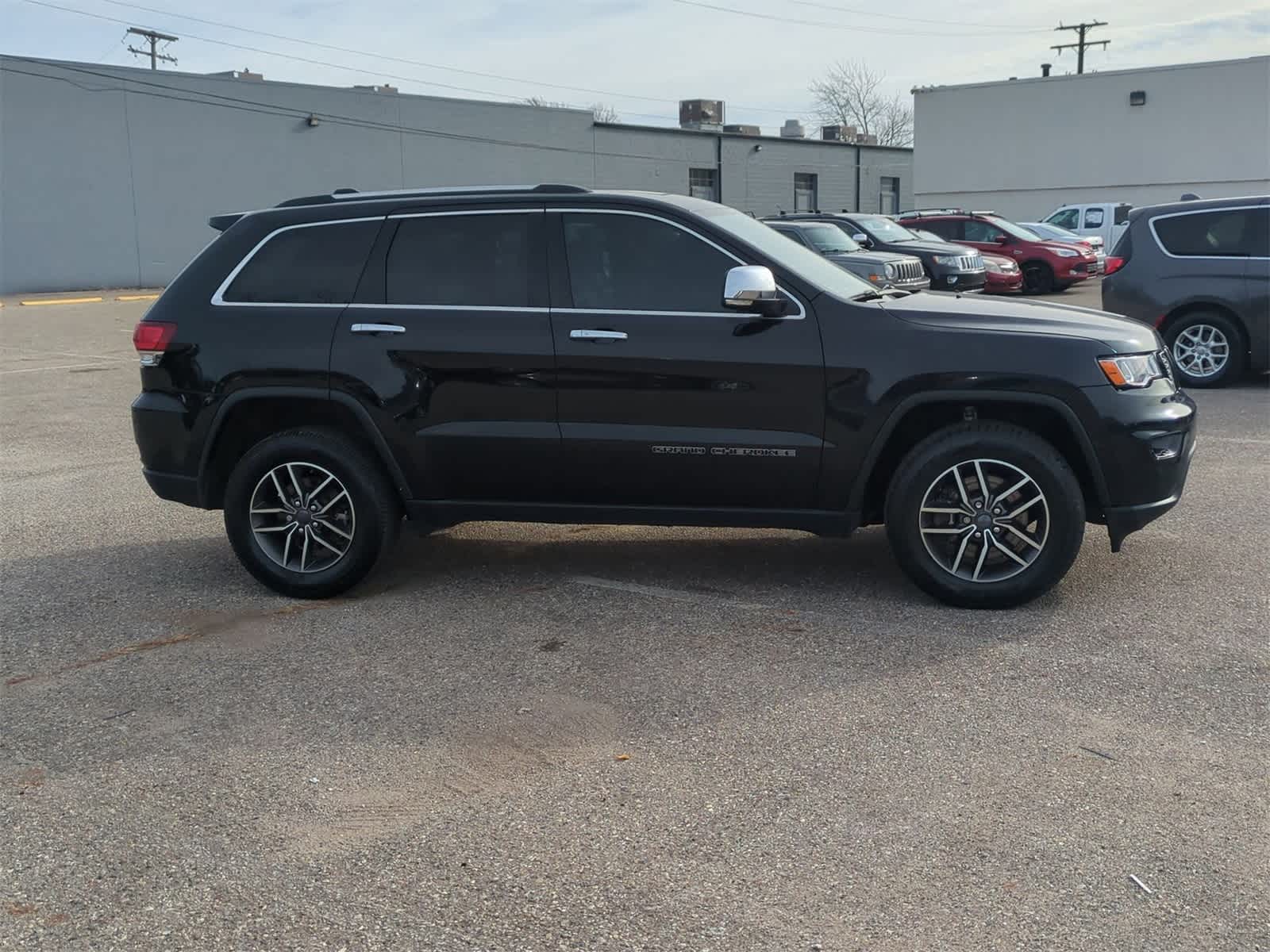 Thumbnail: 2021 Jeep Grand Cherokee - 15