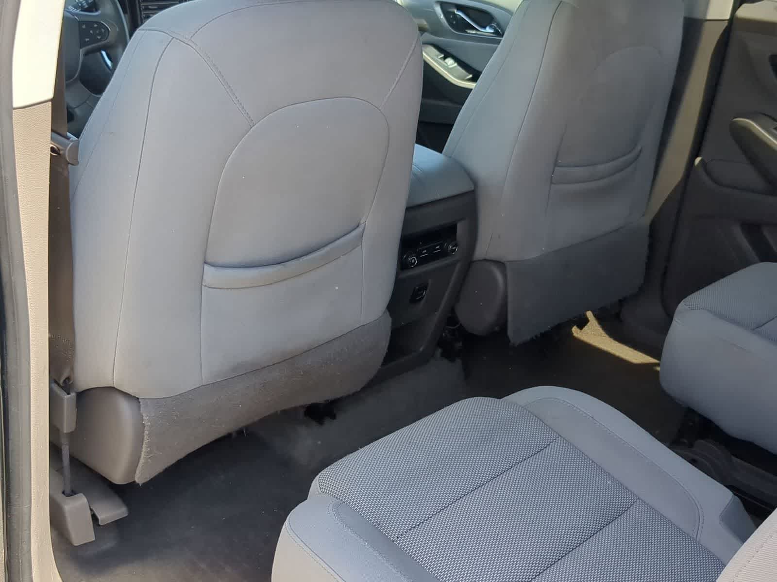 Thumbnail: 2018 Chevrolet Traverse - 19