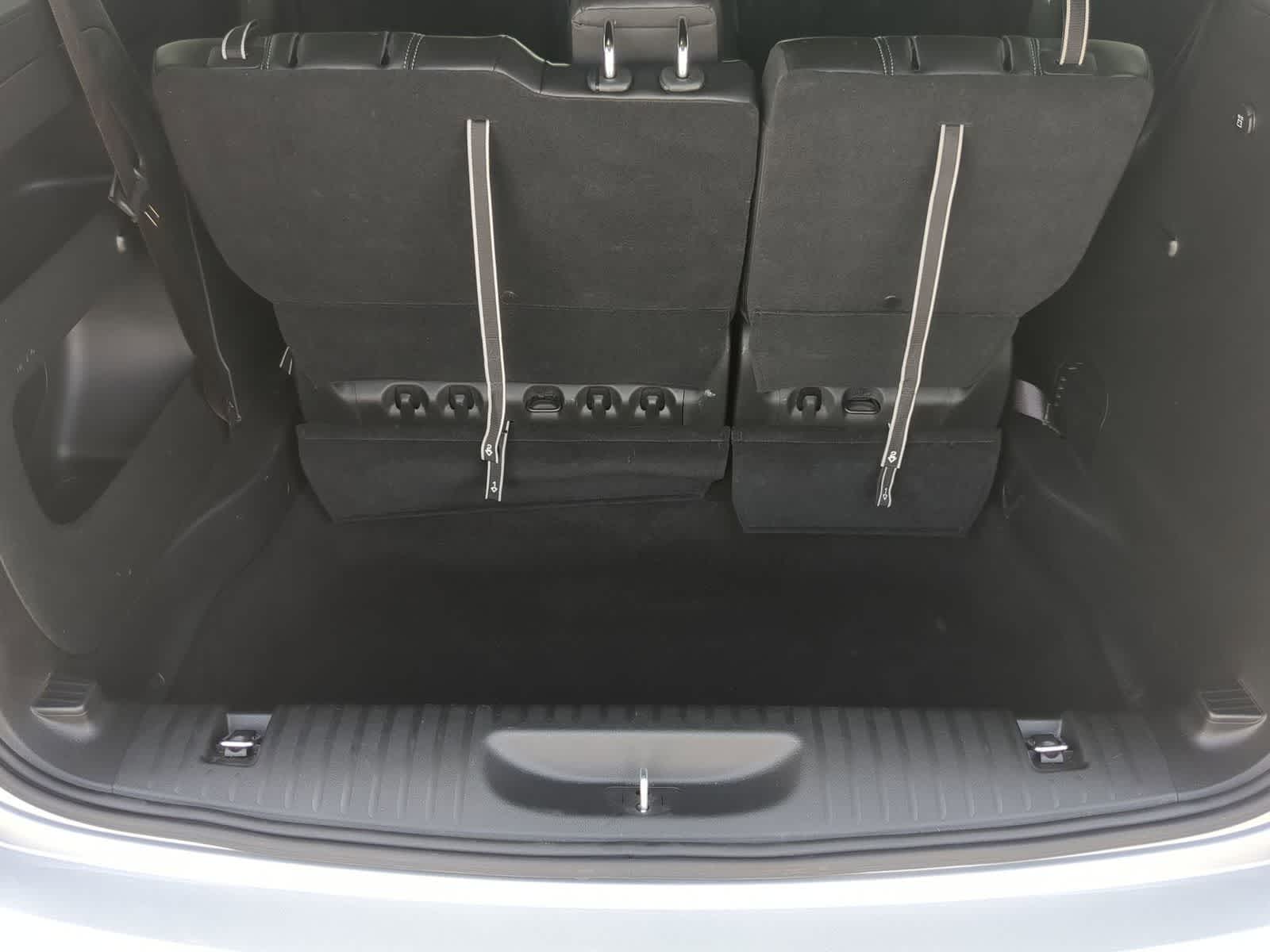 Thumbnail: 2024 Chrysler Pacifica - 32