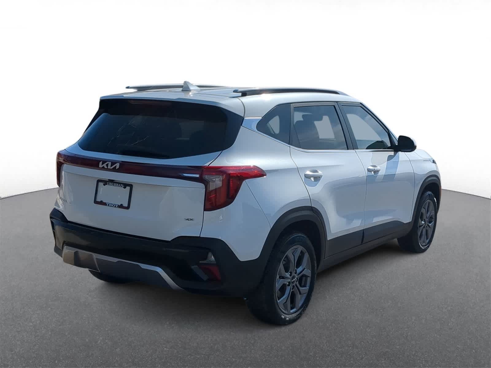 Thumbnail: 2024 Kia Seltos - 8