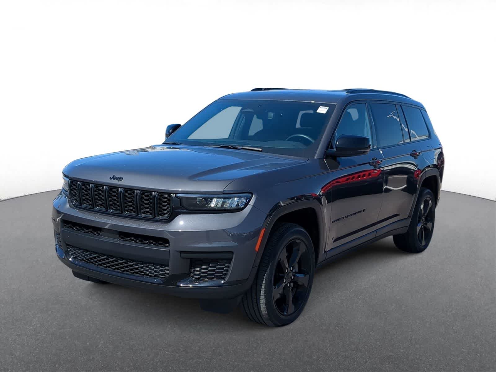 Thumbnail: 2022 Jeep Grand Cherokee L - 4