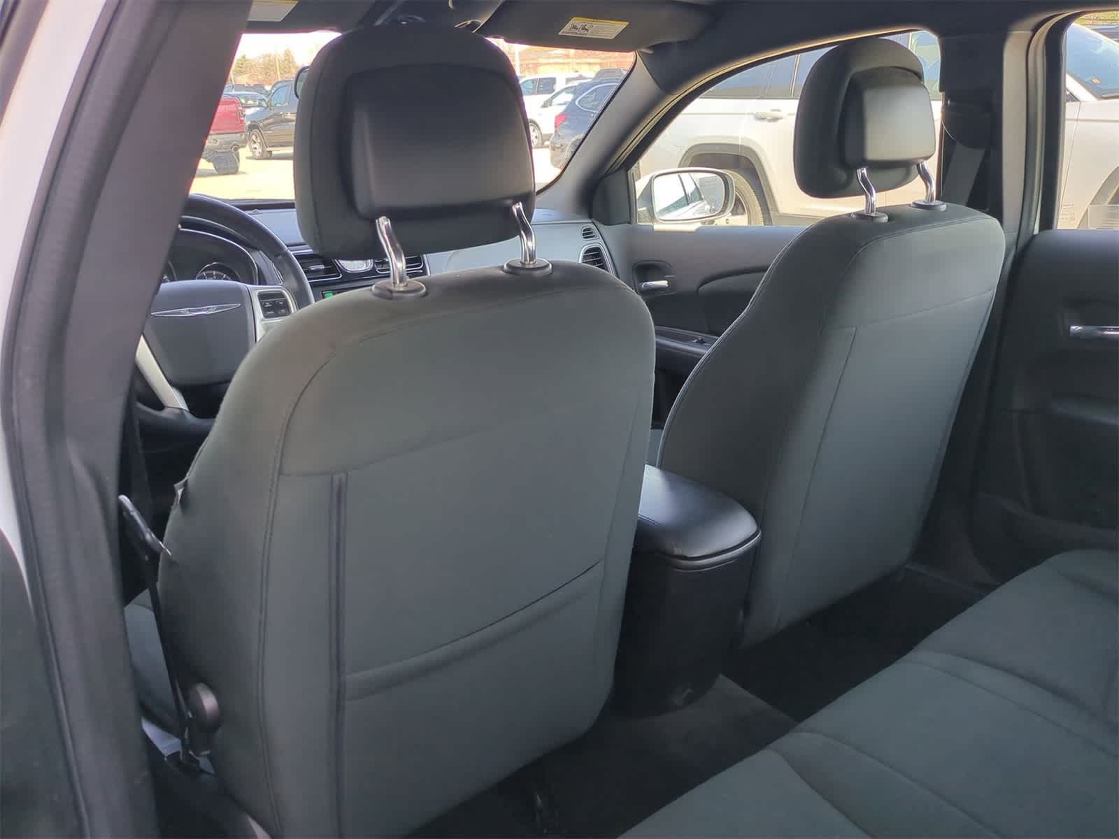 2012 Chrysler 200 Touring 15