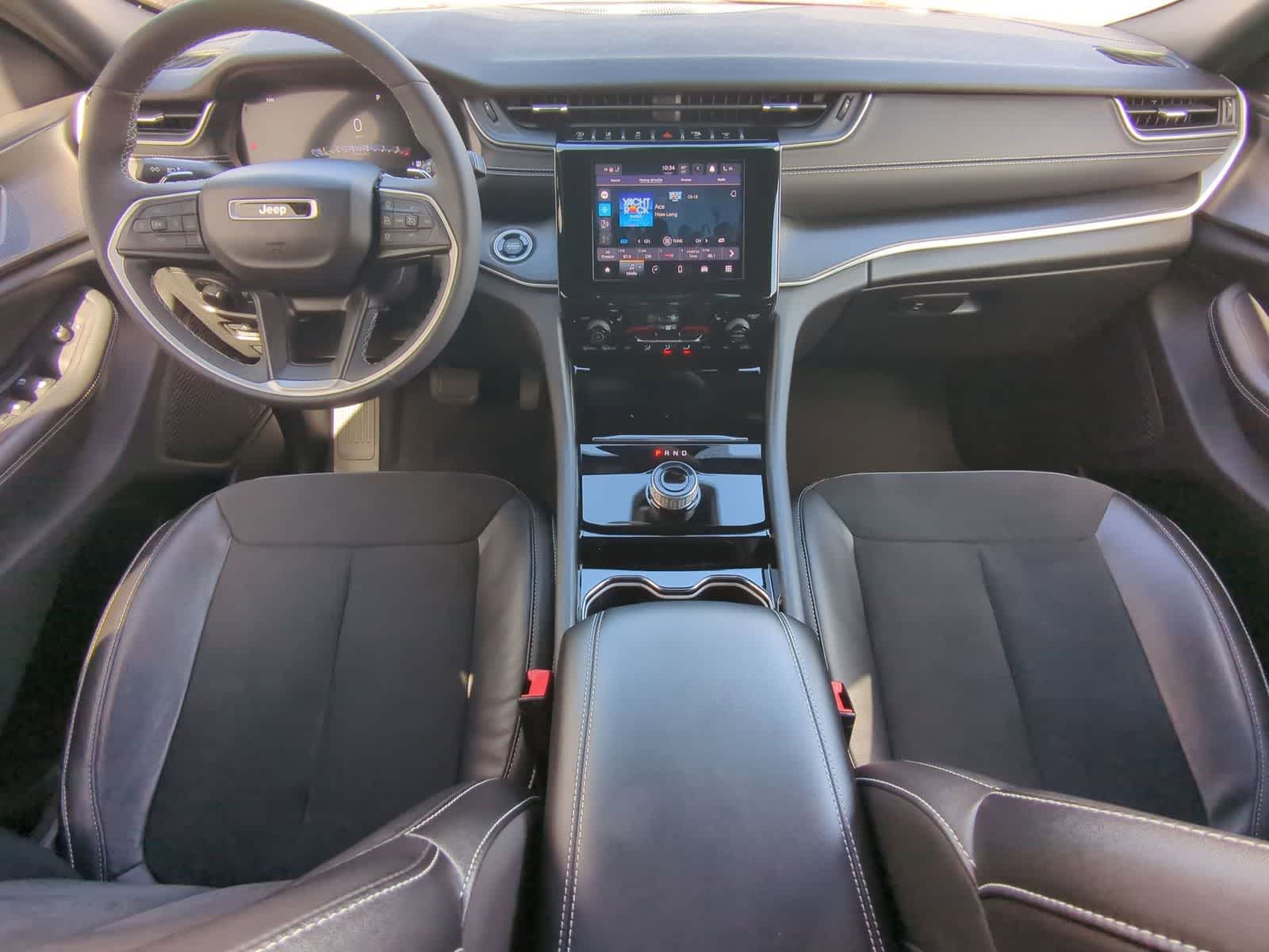 Thumbnail: 2023 Jeep Grand Cherokee - 15