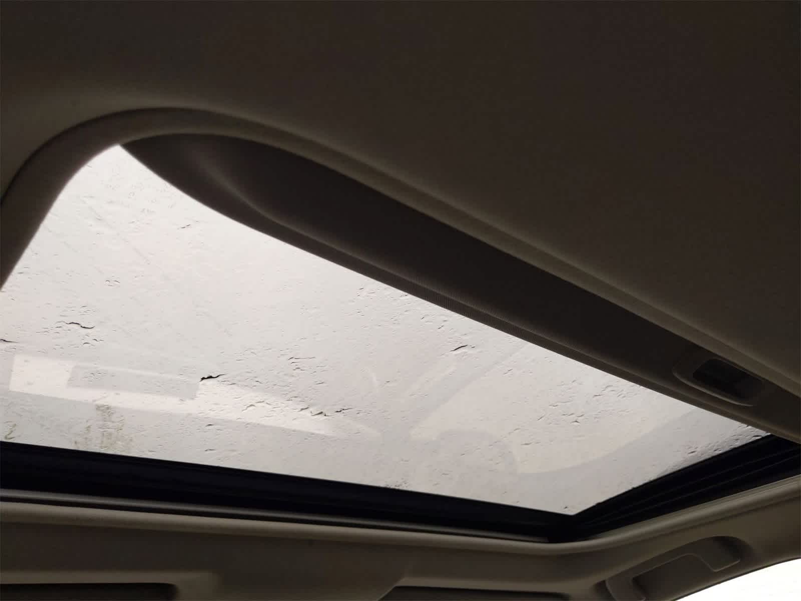 2013 Toyota RAV4 XLE 19