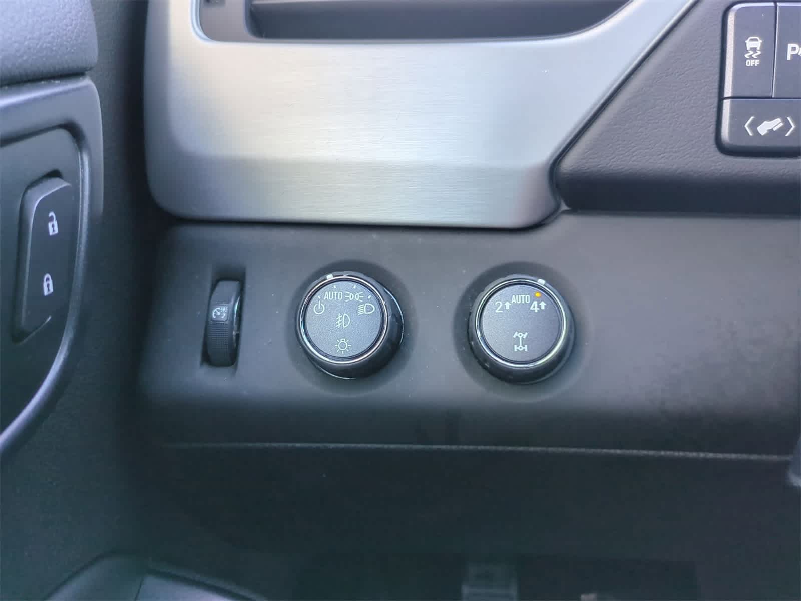 Thumbnail: 2017 GMC Yukon XL - 27