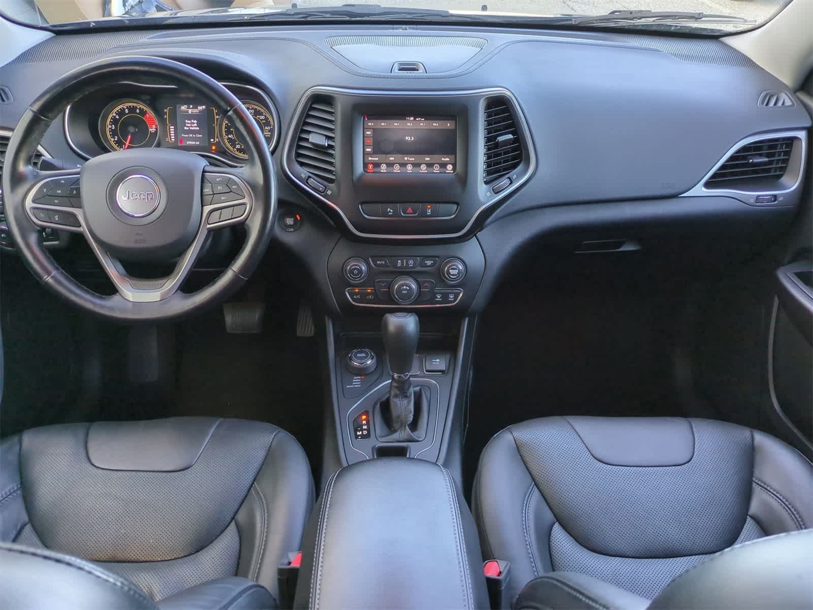 Thumbnail: 2021 Jeep Cherokee - 15