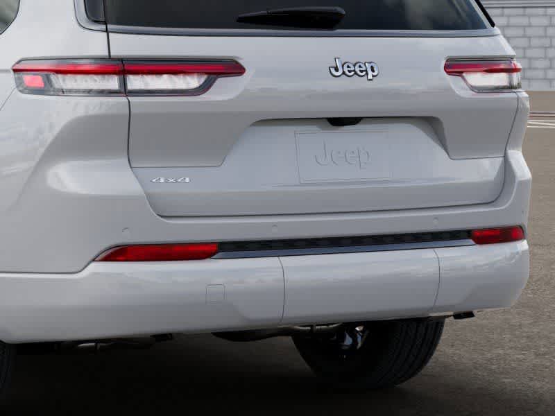 Thumbnail: 2026 Jeep Grand Cherokee L - 13