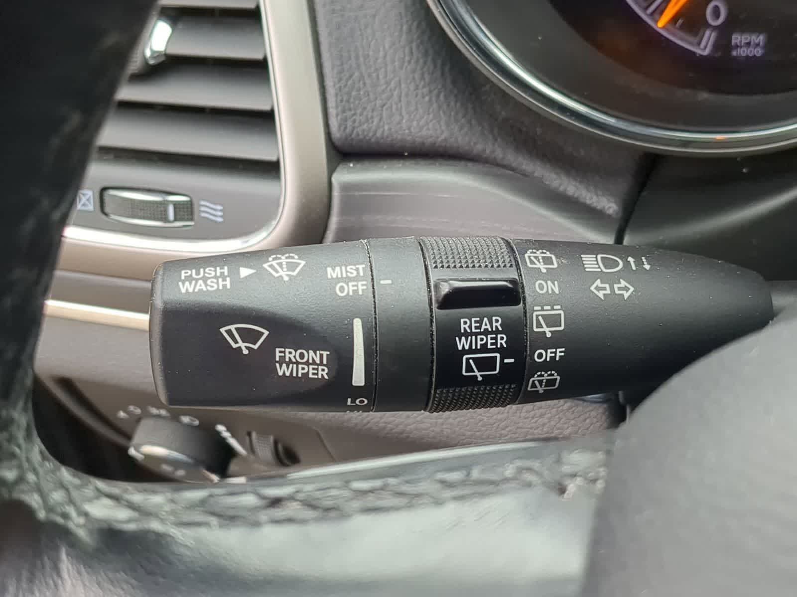 Thumbnail: 2021 Jeep Grand Cherokee - 25