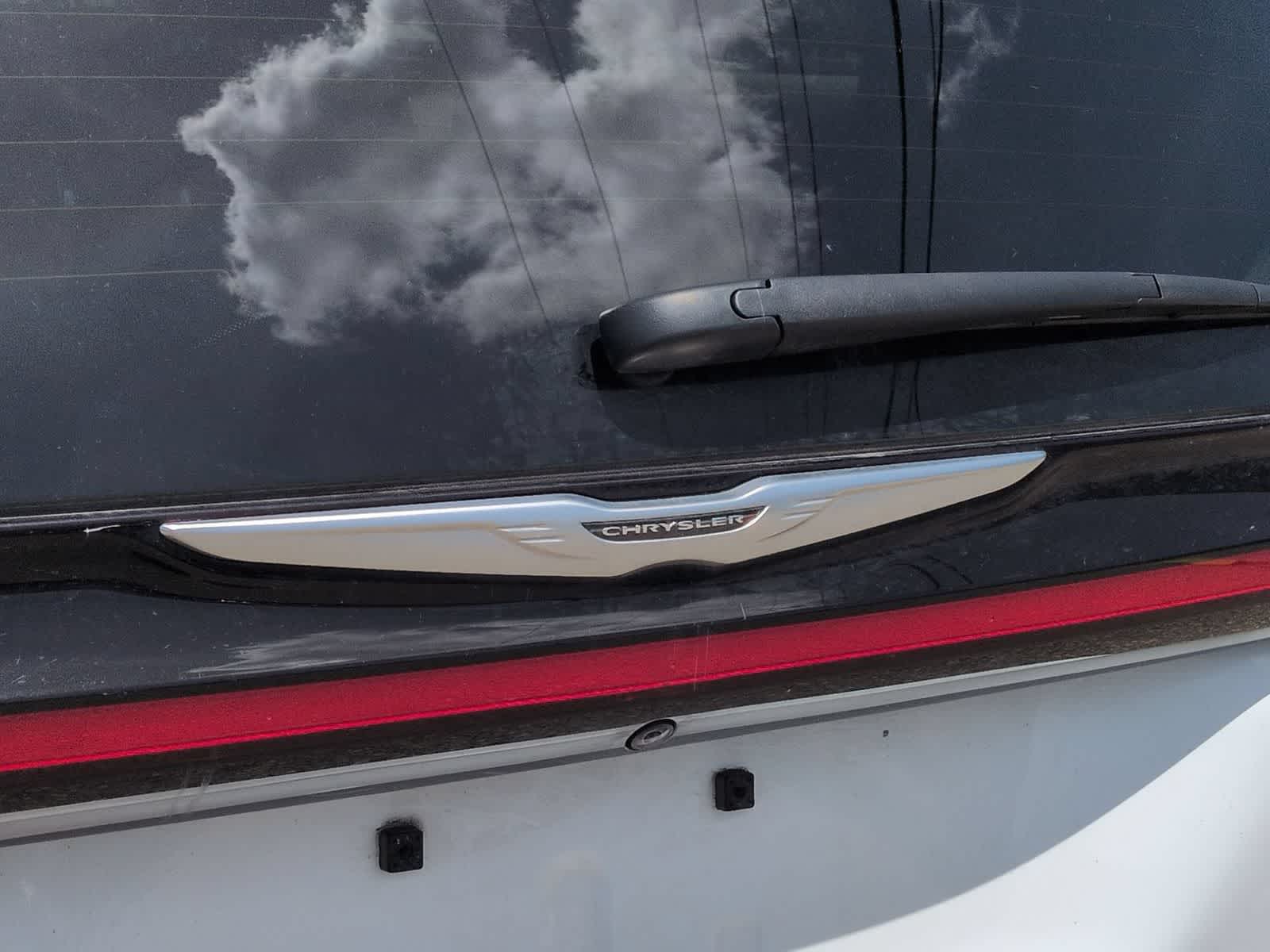 Thumbnail: 2023 Chrysler Pacifica - 12