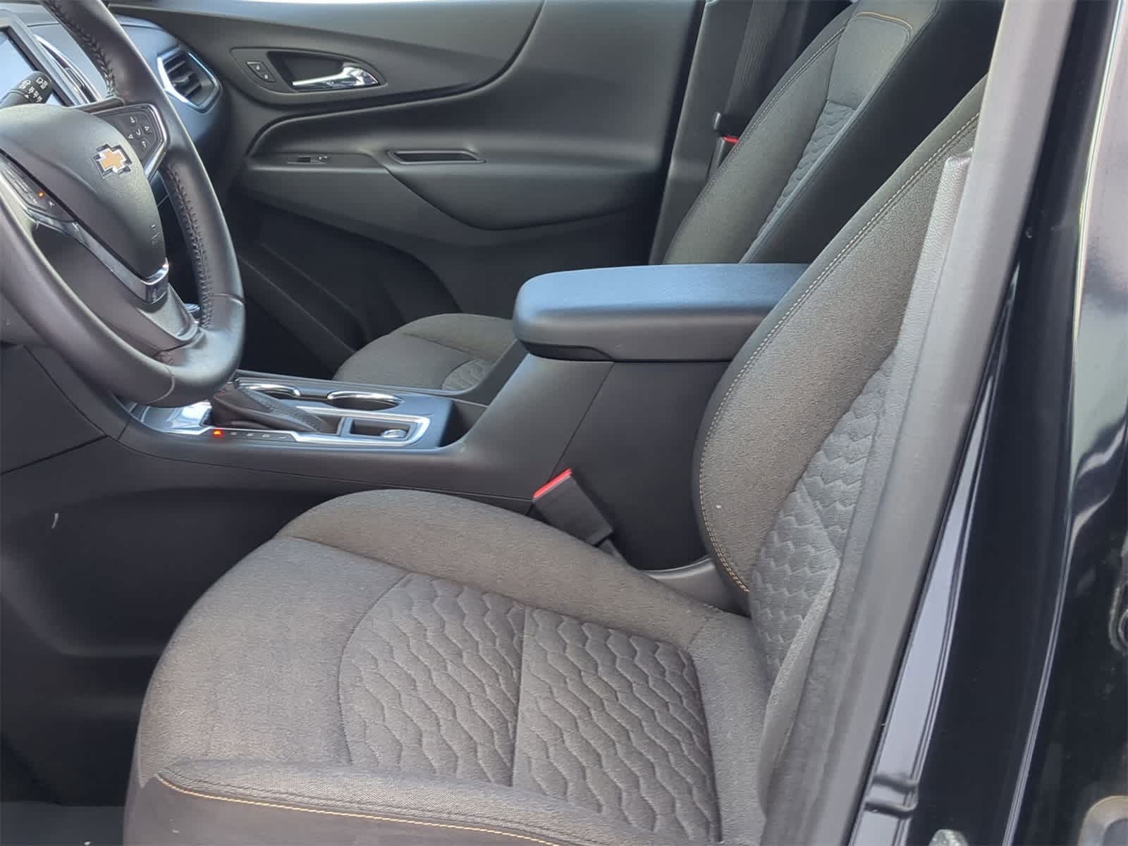 Thumbnail: 2020 Chevrolet Equinox - 16