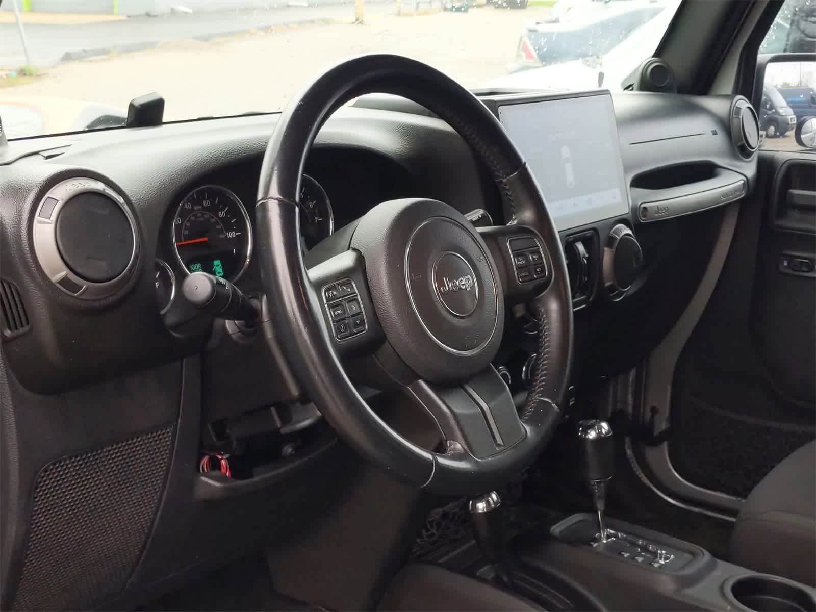 Thumbnail: 2014 Jeep Wrangler - 10
