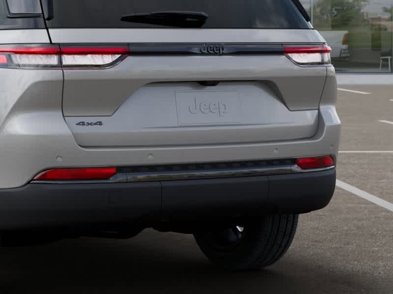 Thumbnail: 2025 Jeep Grand Cherokee - 13