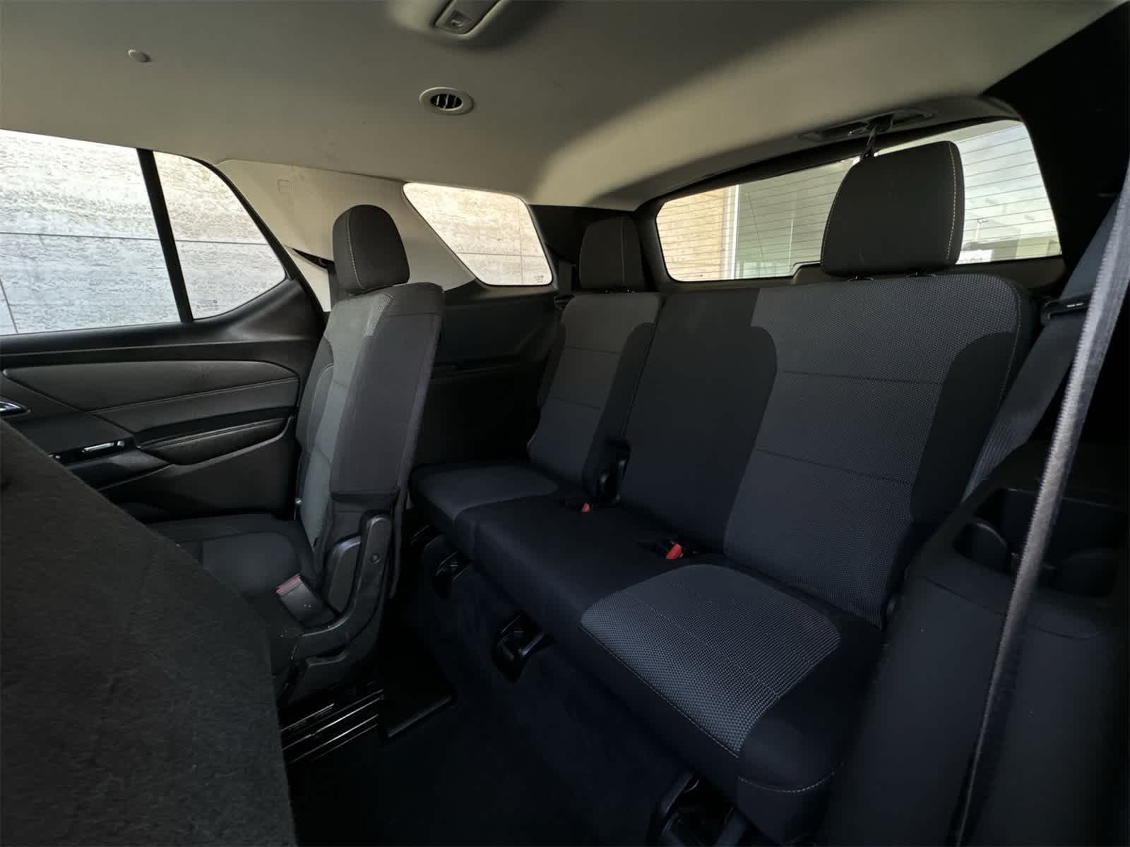 Thumbnail: 2019 Chevrolet Traverse - 21