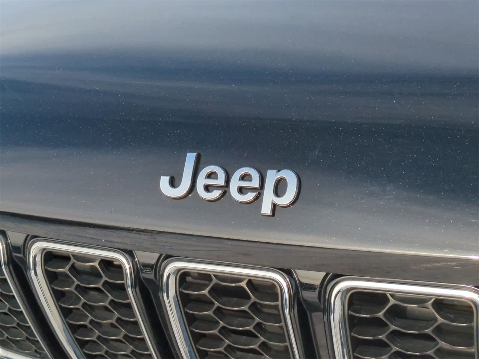 Thumbnail: 2023 Jeep Grand Cherokee - 12