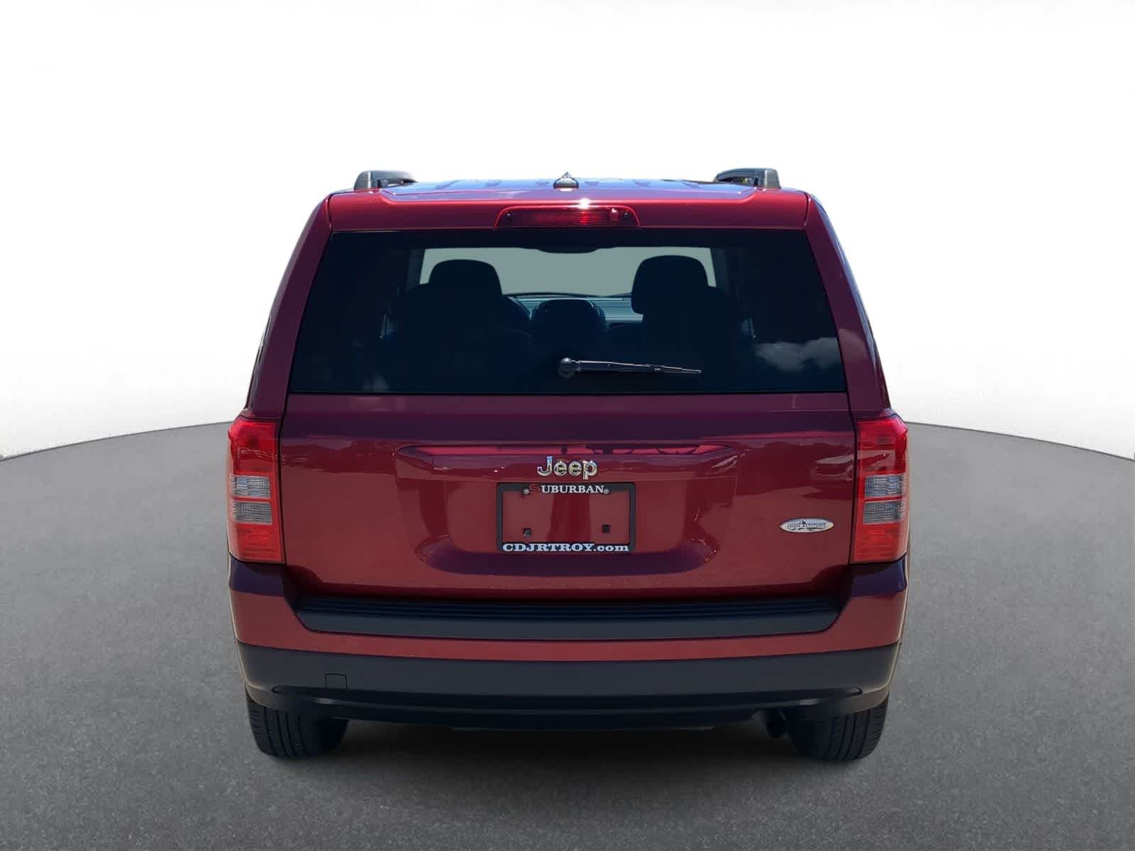 Thumbnail: 2015 Jeep Patriot - 7