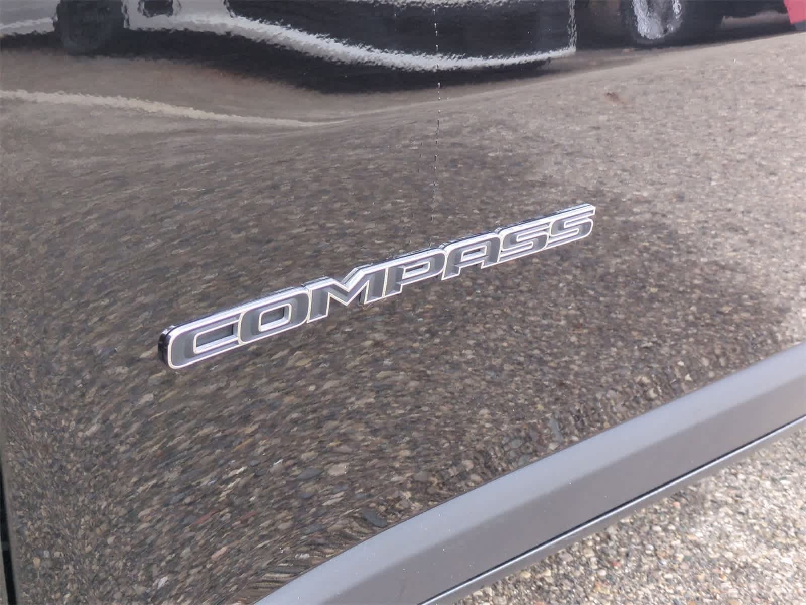 Thumbnail: 2022 Jeep Compass - 13