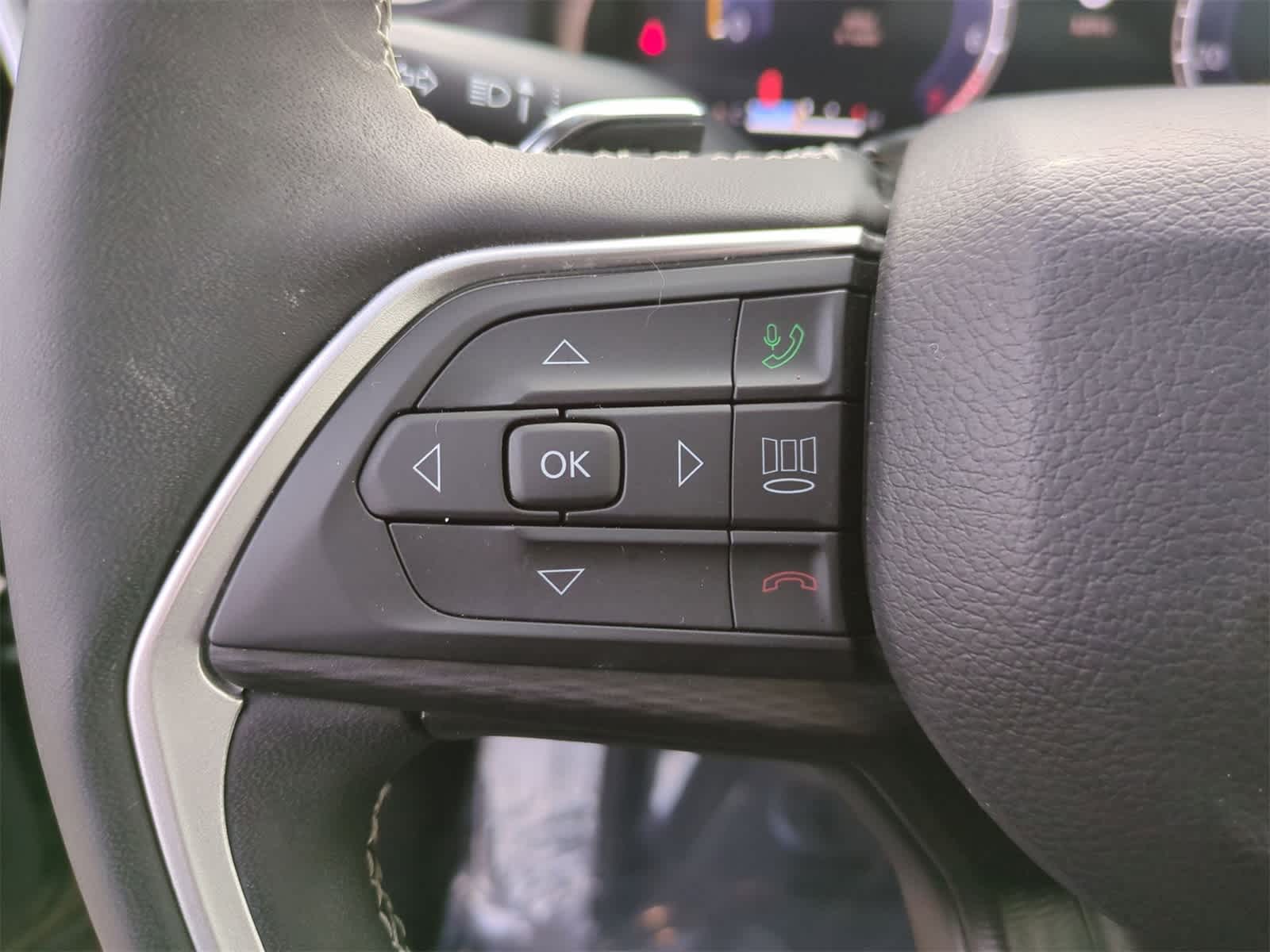 Thumbnail: 2023 Jeep Grand Cherokee - 24