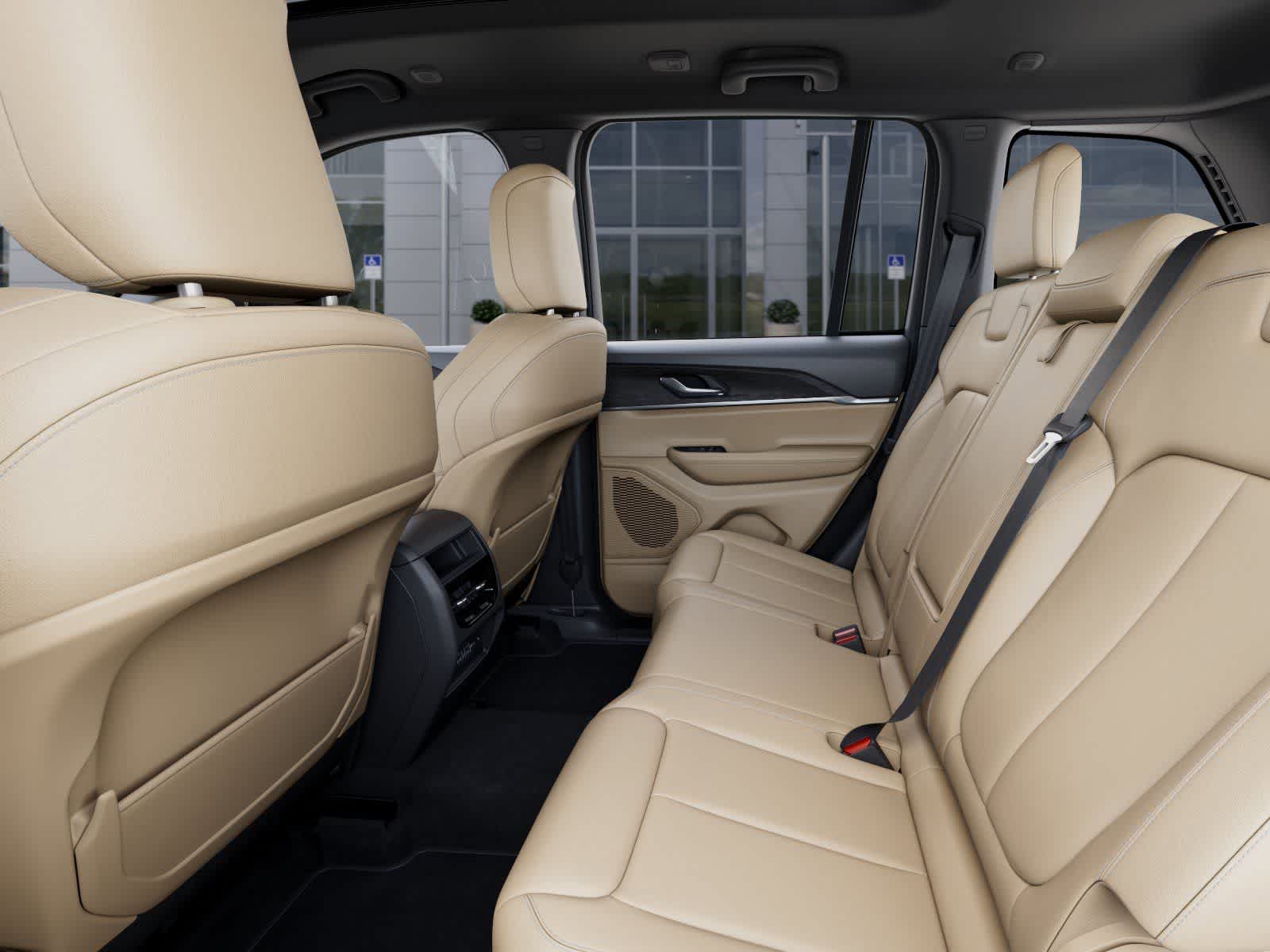 Thumbnail: 2025 Jeep Grand Cherokee - 23