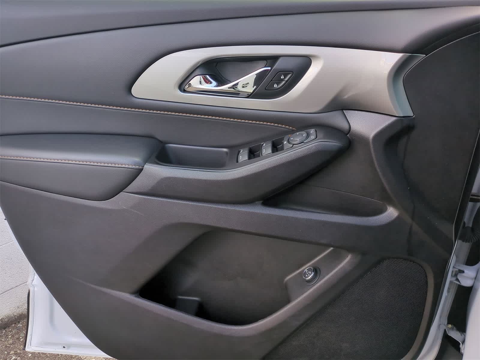 Thumbnail: 2020 Chevrolet Traverse - 30