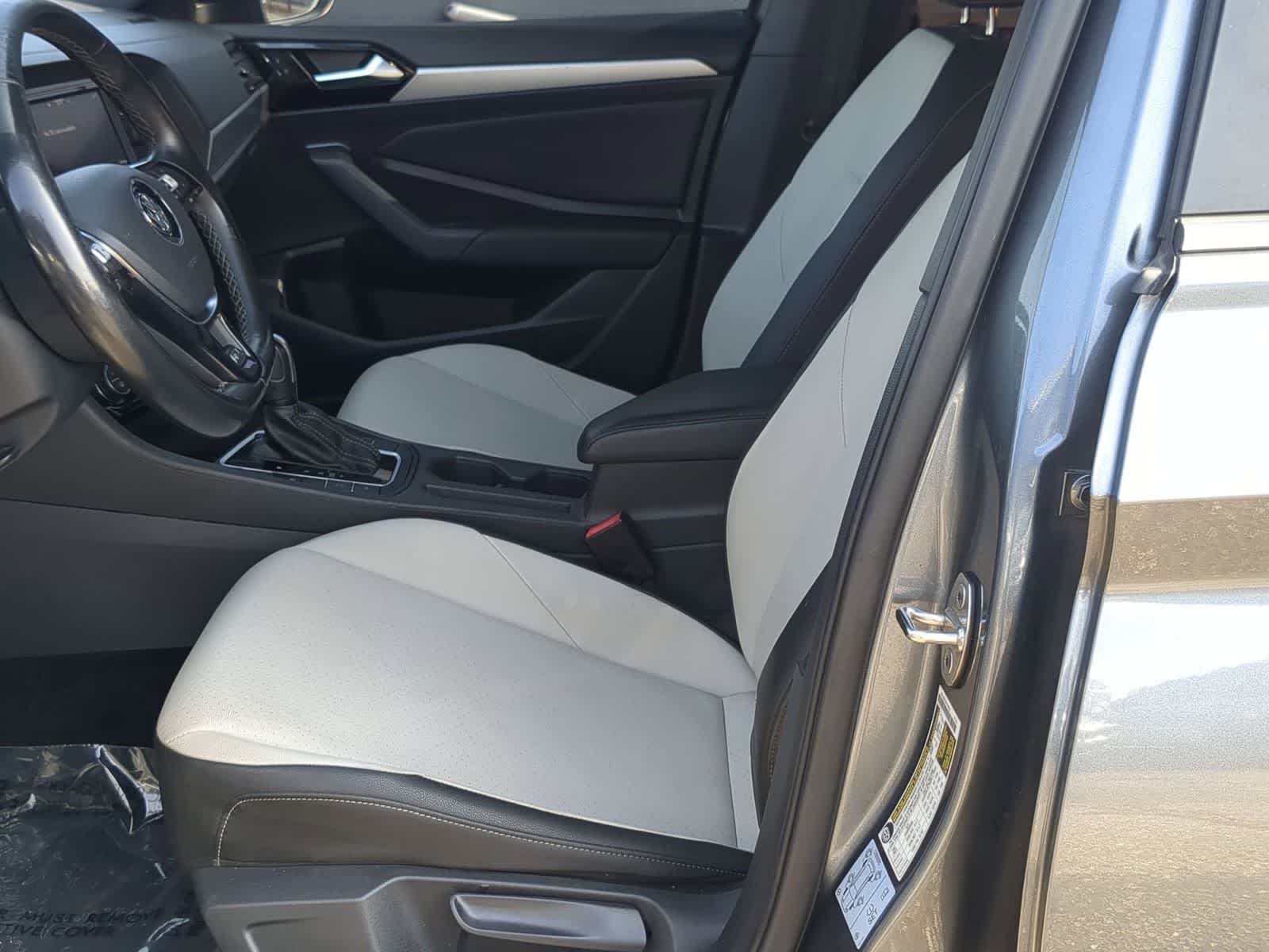 Thumbnail: 2021 Volkswagen Jetta - 23