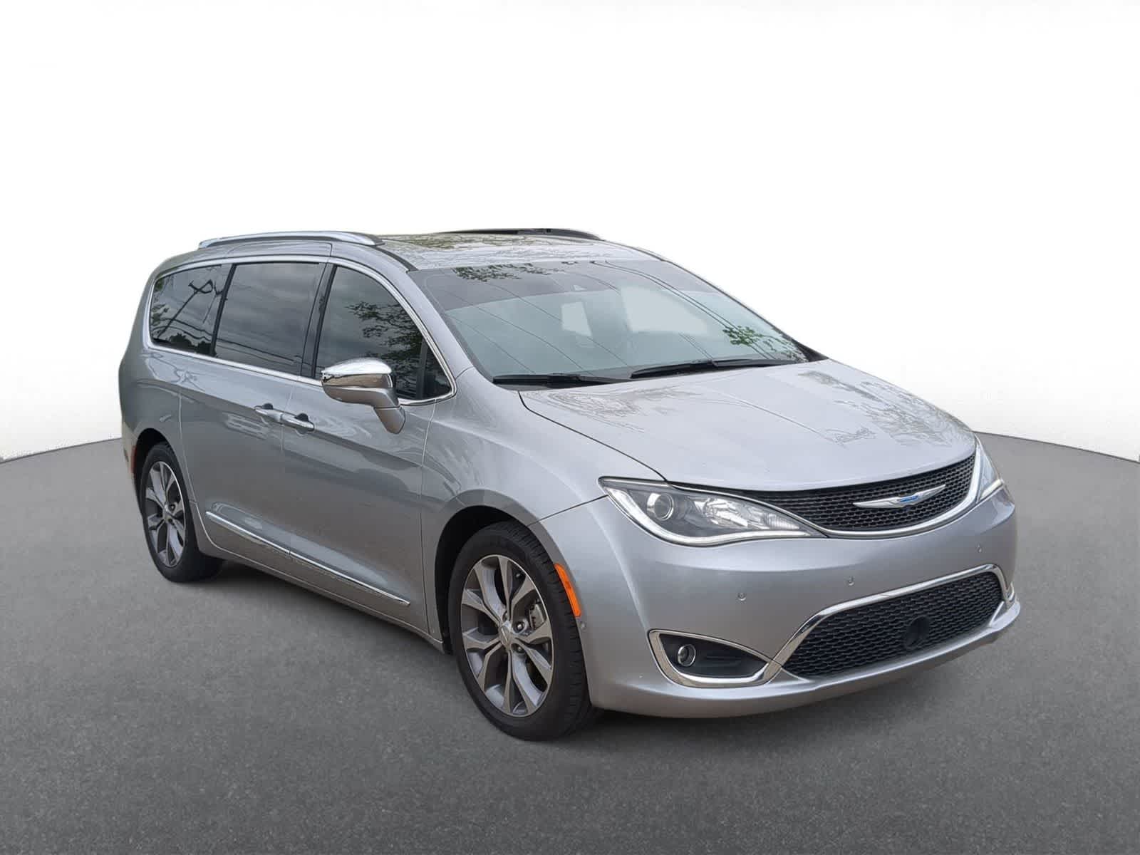 Thumbnail: 2018 Chrysler Pacifica - 2