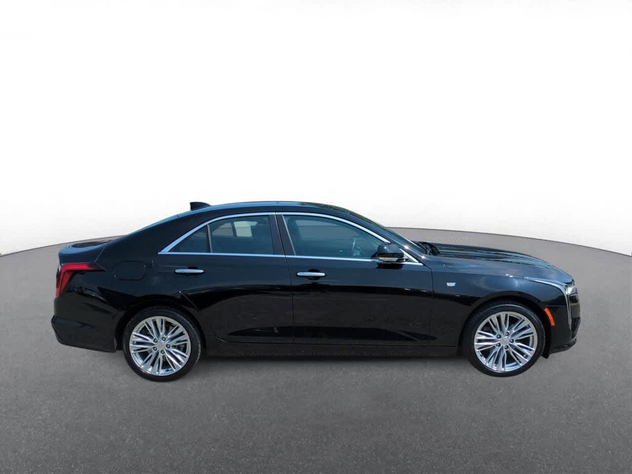 Thumbnail: 2023 Cadillac CT4 - 9