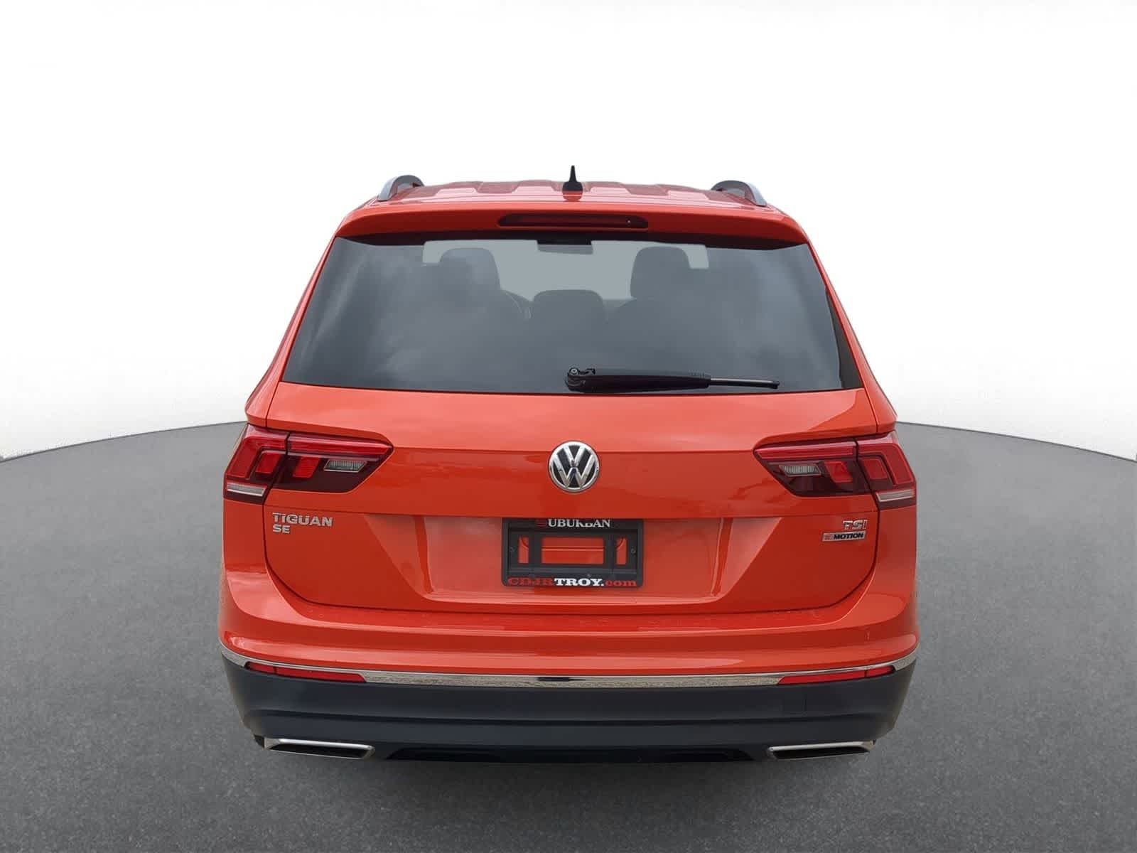 Thumbnail: 2018 Volkswagen Tiguan - 7