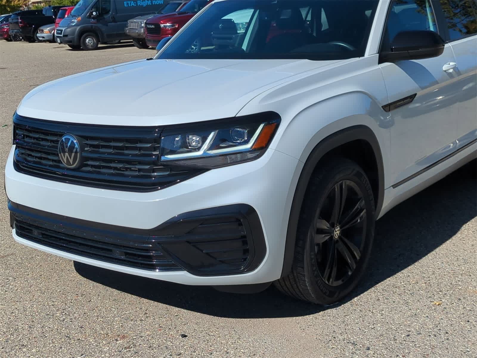 Thumbnail: 2023 Volkswagen Atlas - 11