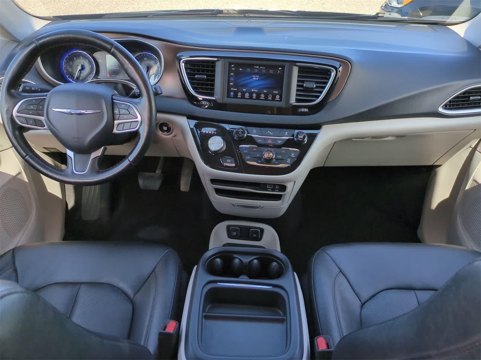 Thumbnail: 2019 Chrysler Pacifica - 15