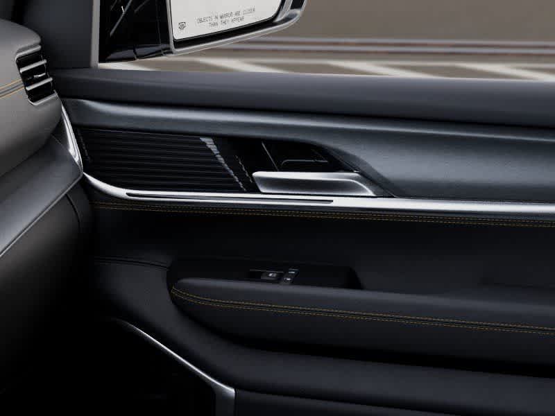 Thumbnail: 2026 Jeep Grand Wagoneer - 25