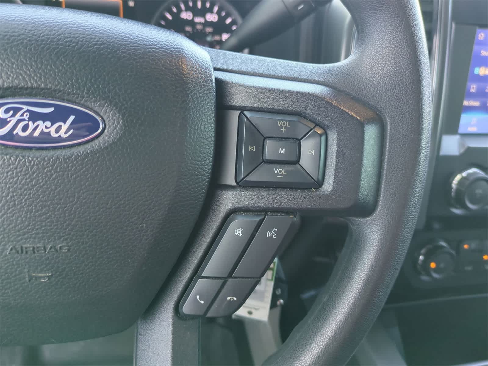 Thumbnail: 2022 Ford Econoline - 24