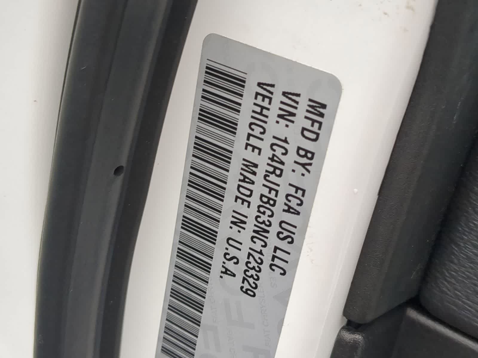 Thumbnail: 2022 Jeep Grand Cherokee - 33