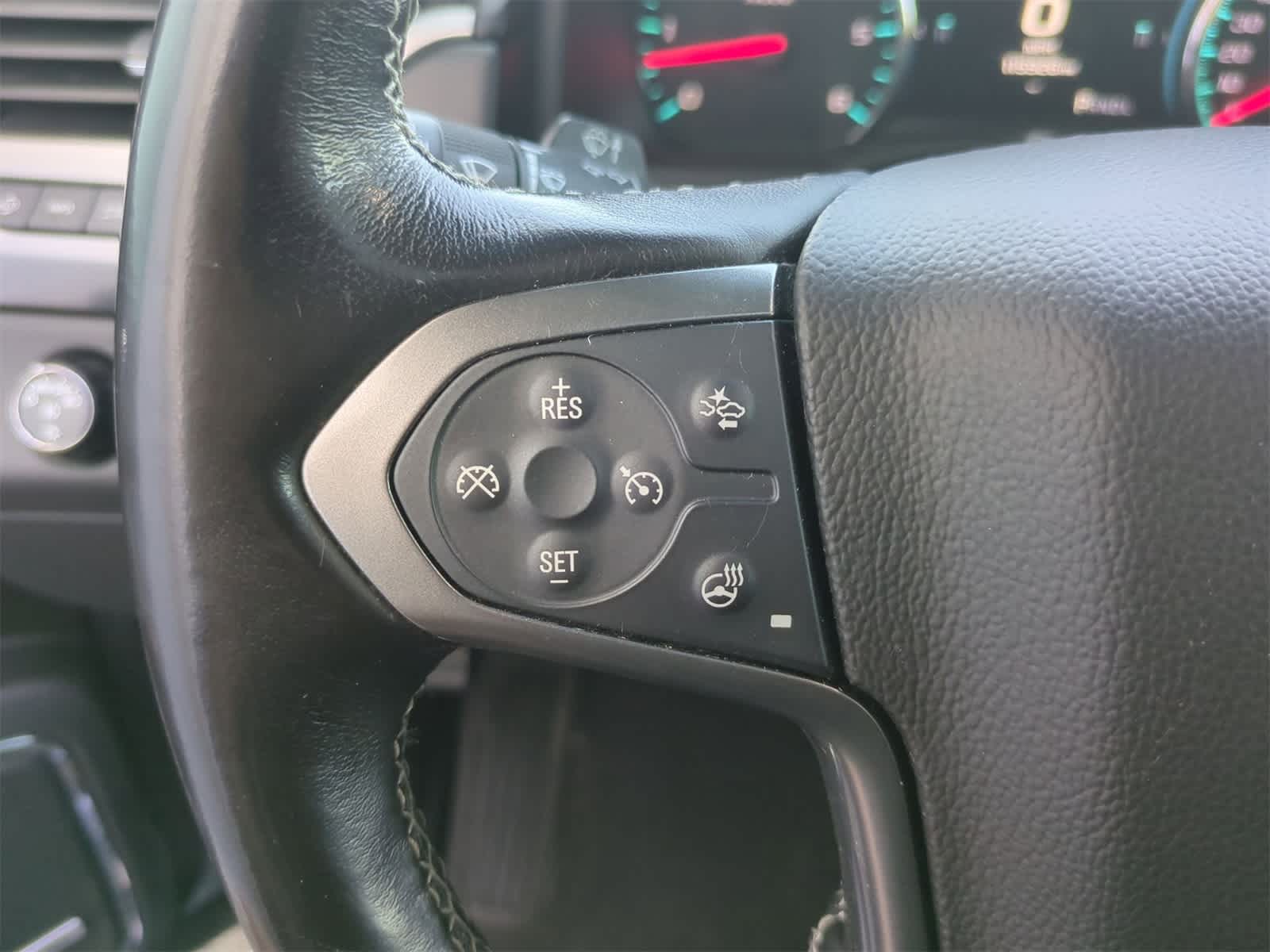 Thumbnail: 2020 Chevrolet Suburban - 24