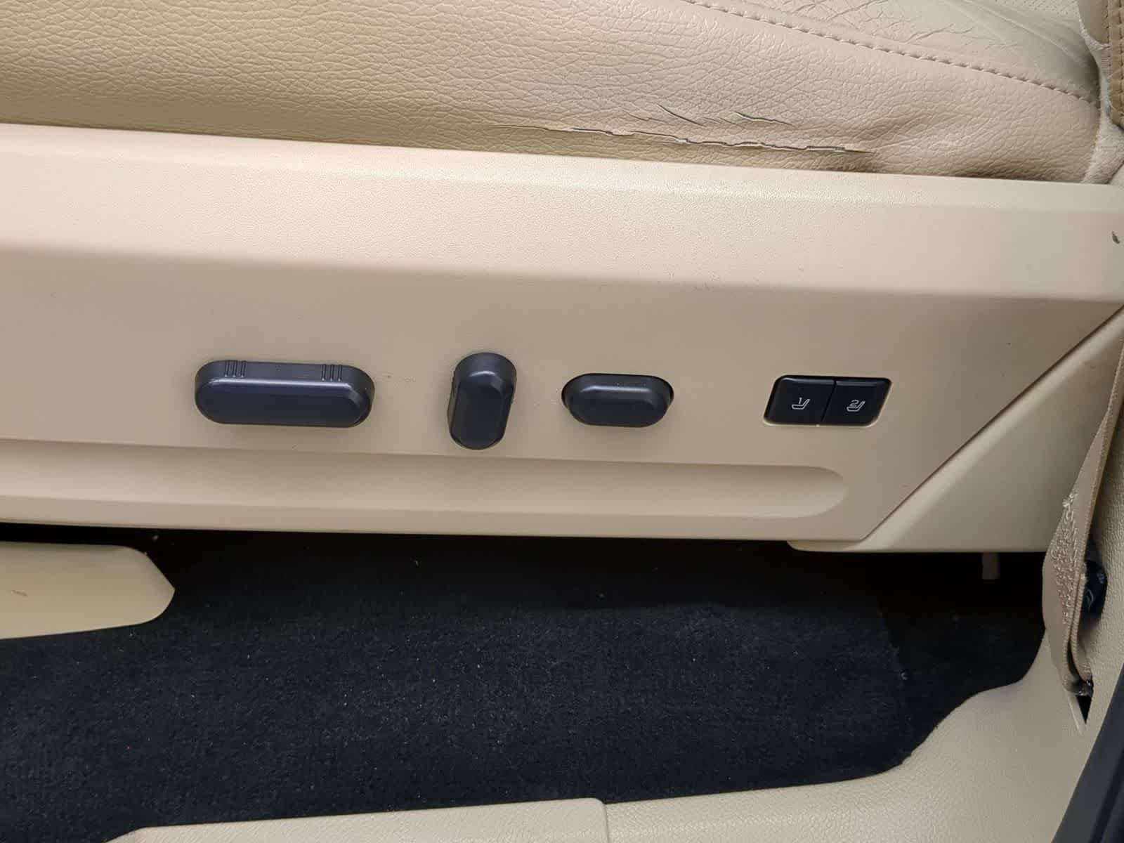 Thumbnail: 2016 Ford Expedition - 17