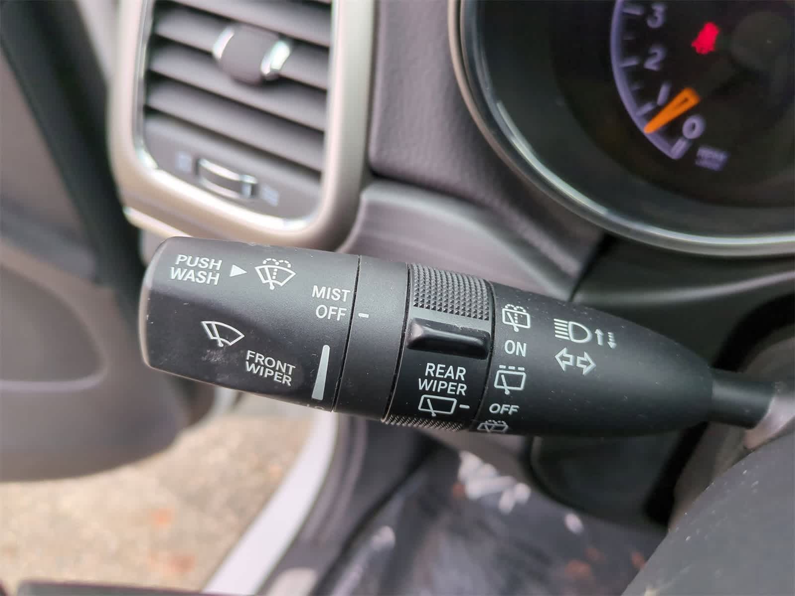 Thumbnail: 2021 Jeep Grand Cherokee - 26